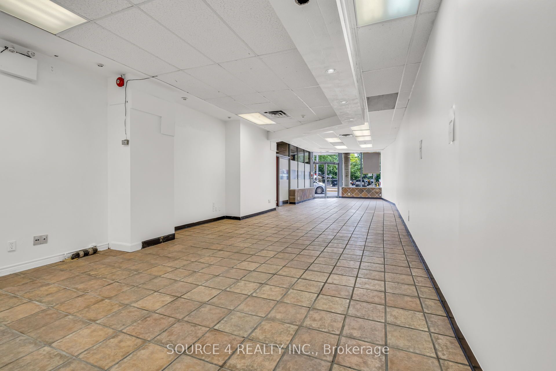 1080 St. Clair Avenue W Property Photo 14