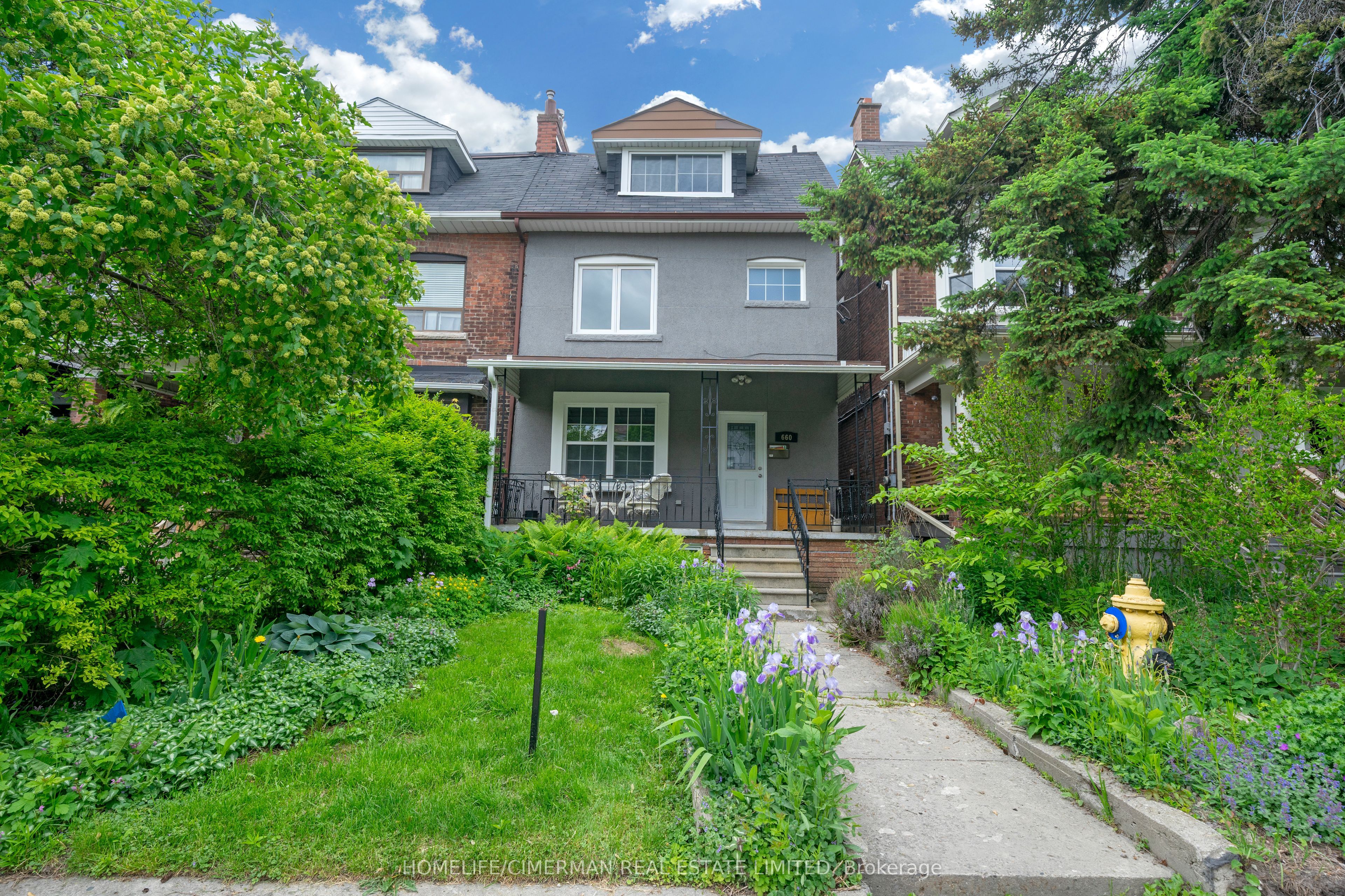 660 Crawford Street Property Photo 1