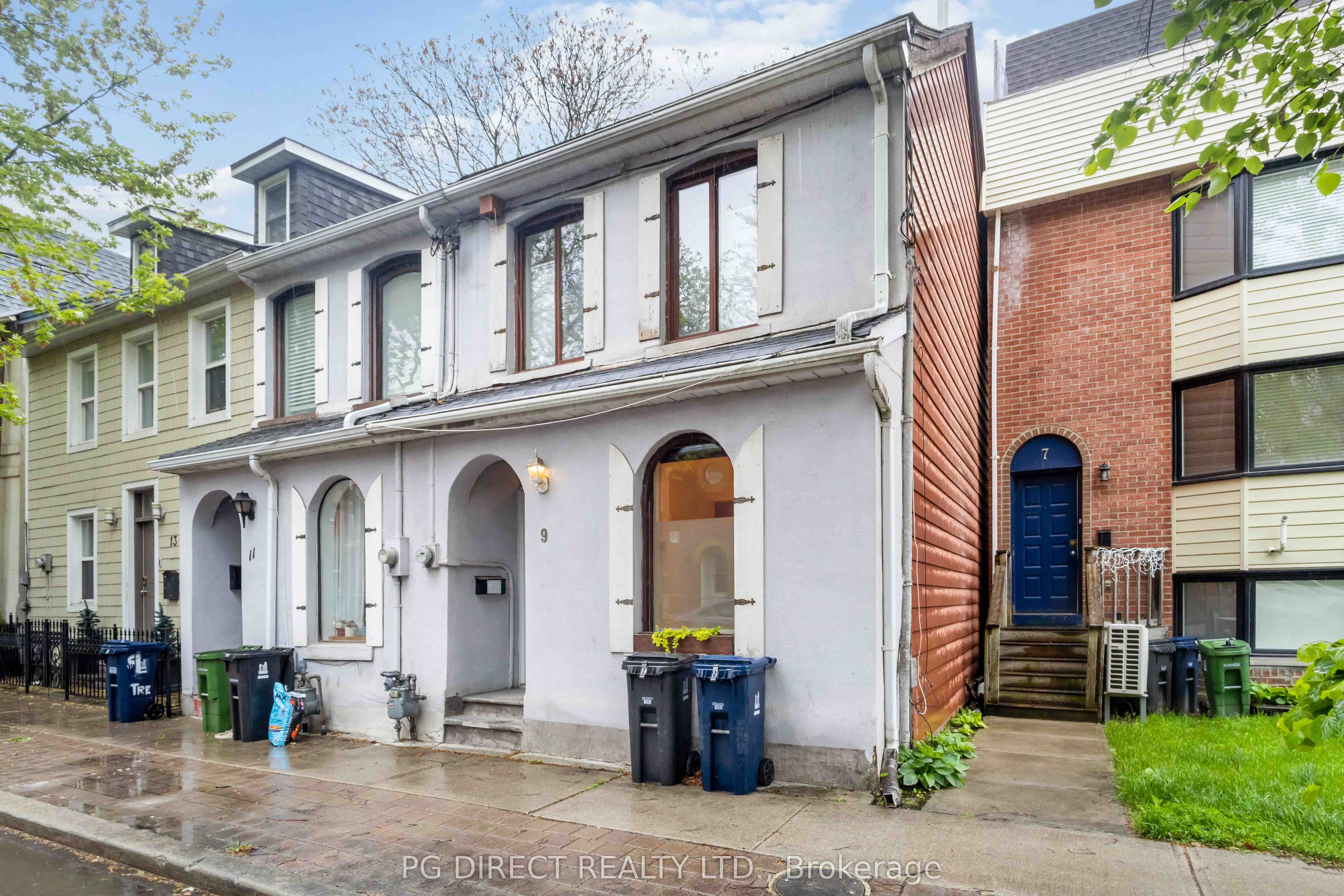 9 Trefann Street Property Photo 1