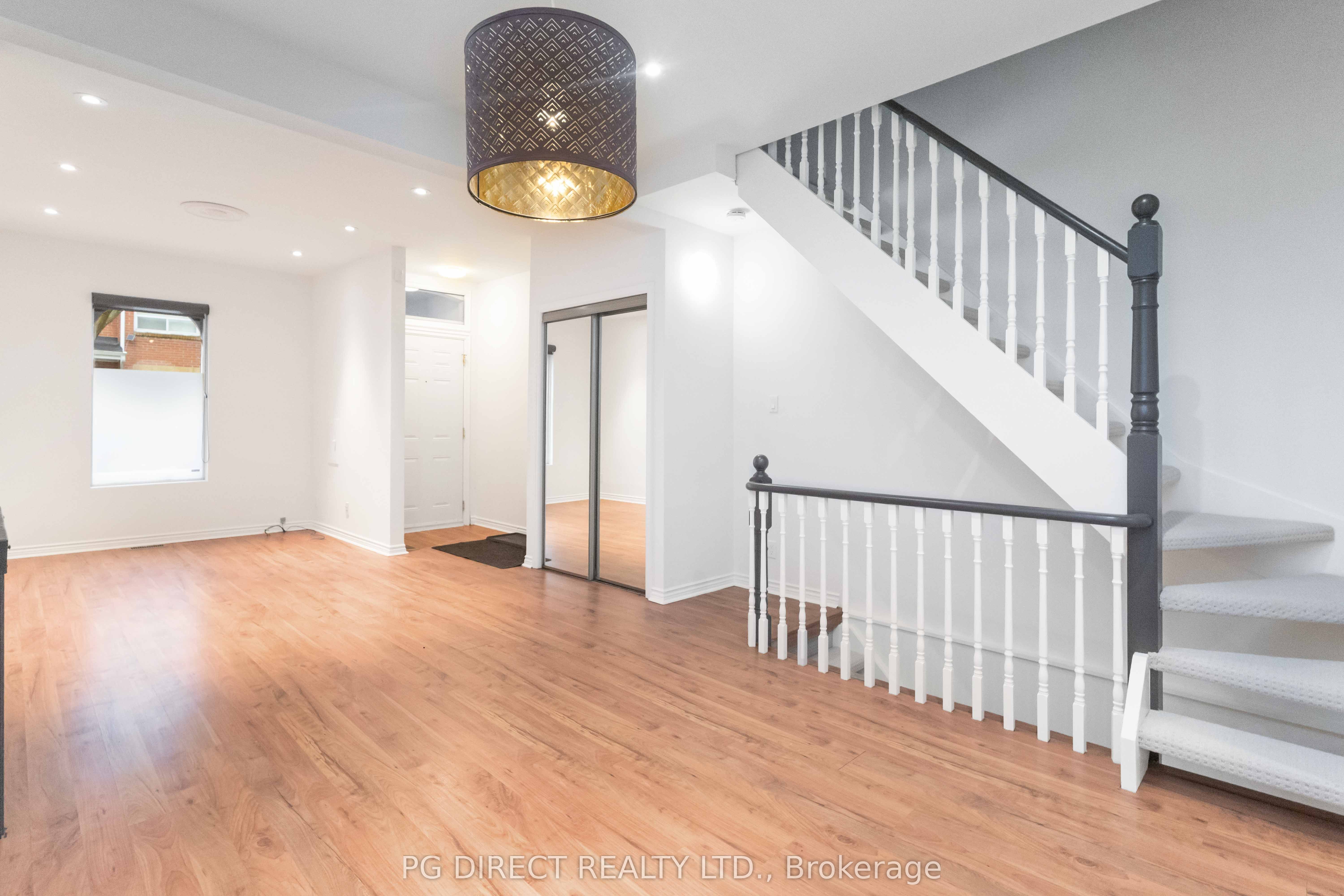 9 Trefann Street Property Photo 3