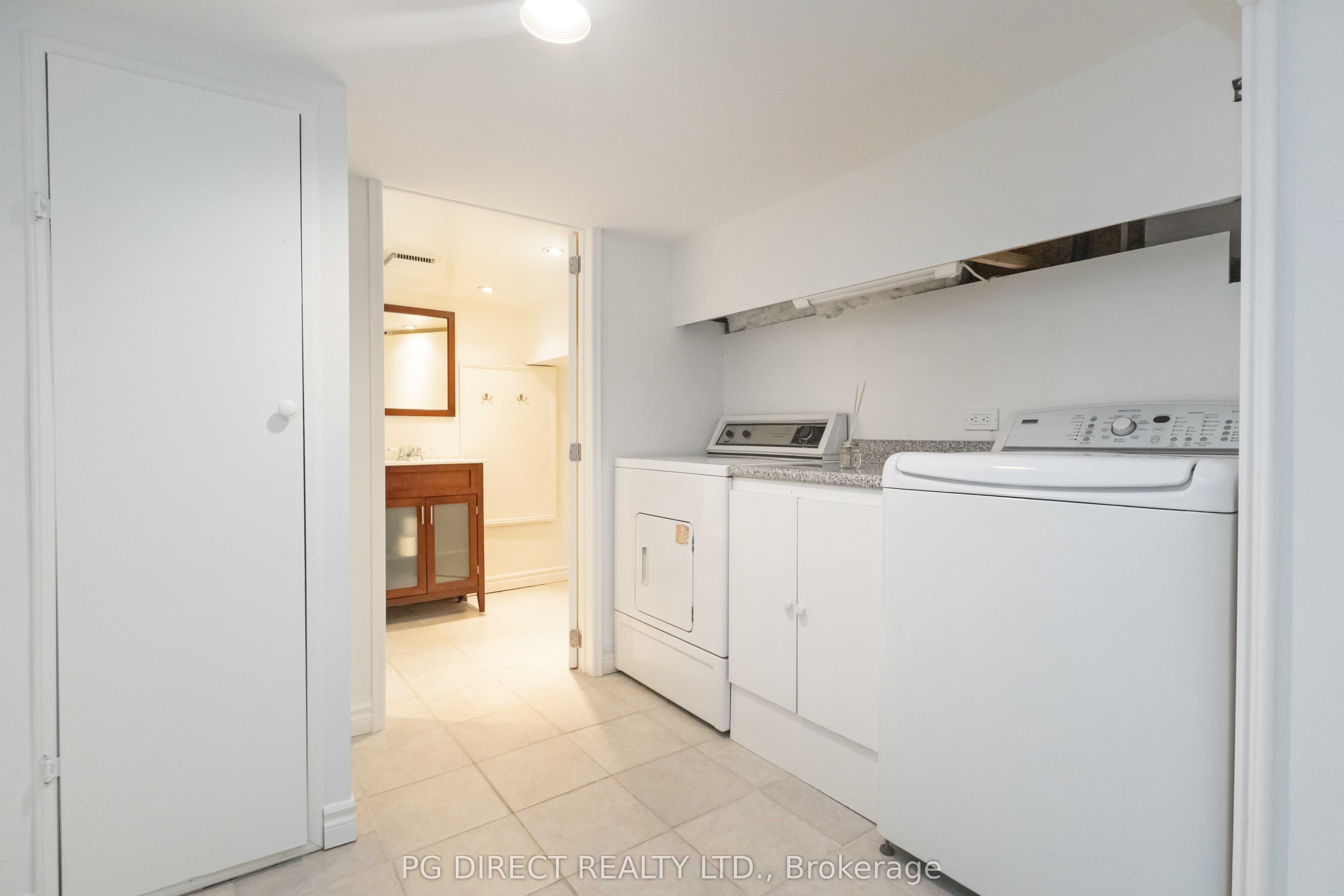 9 Trefann Street Property Photo 9