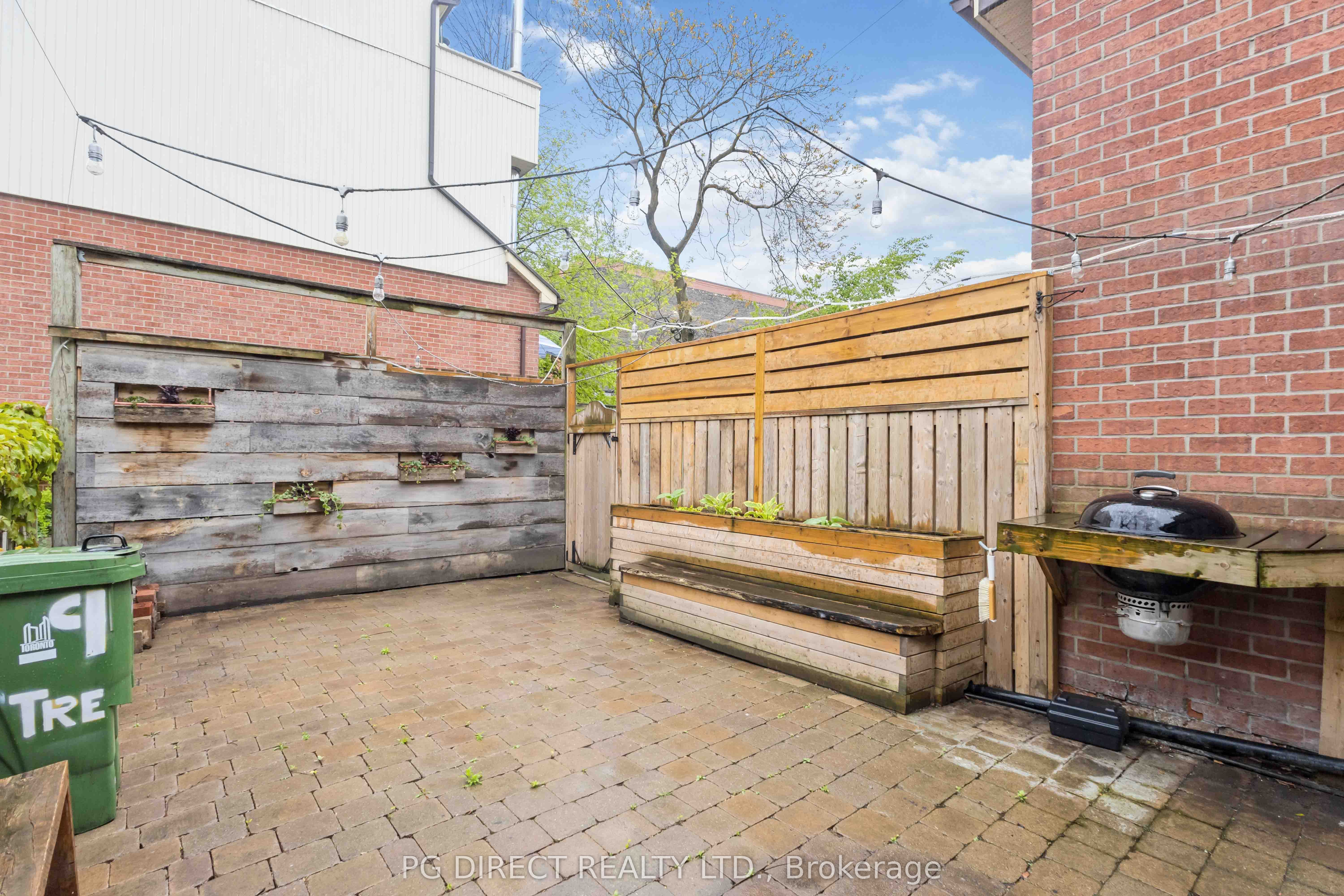 9 Trefann Street Property Photo 13