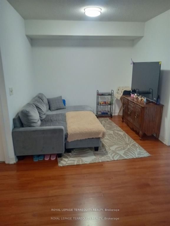 30 Grand Trunk Crescent 503 Property Photo 9