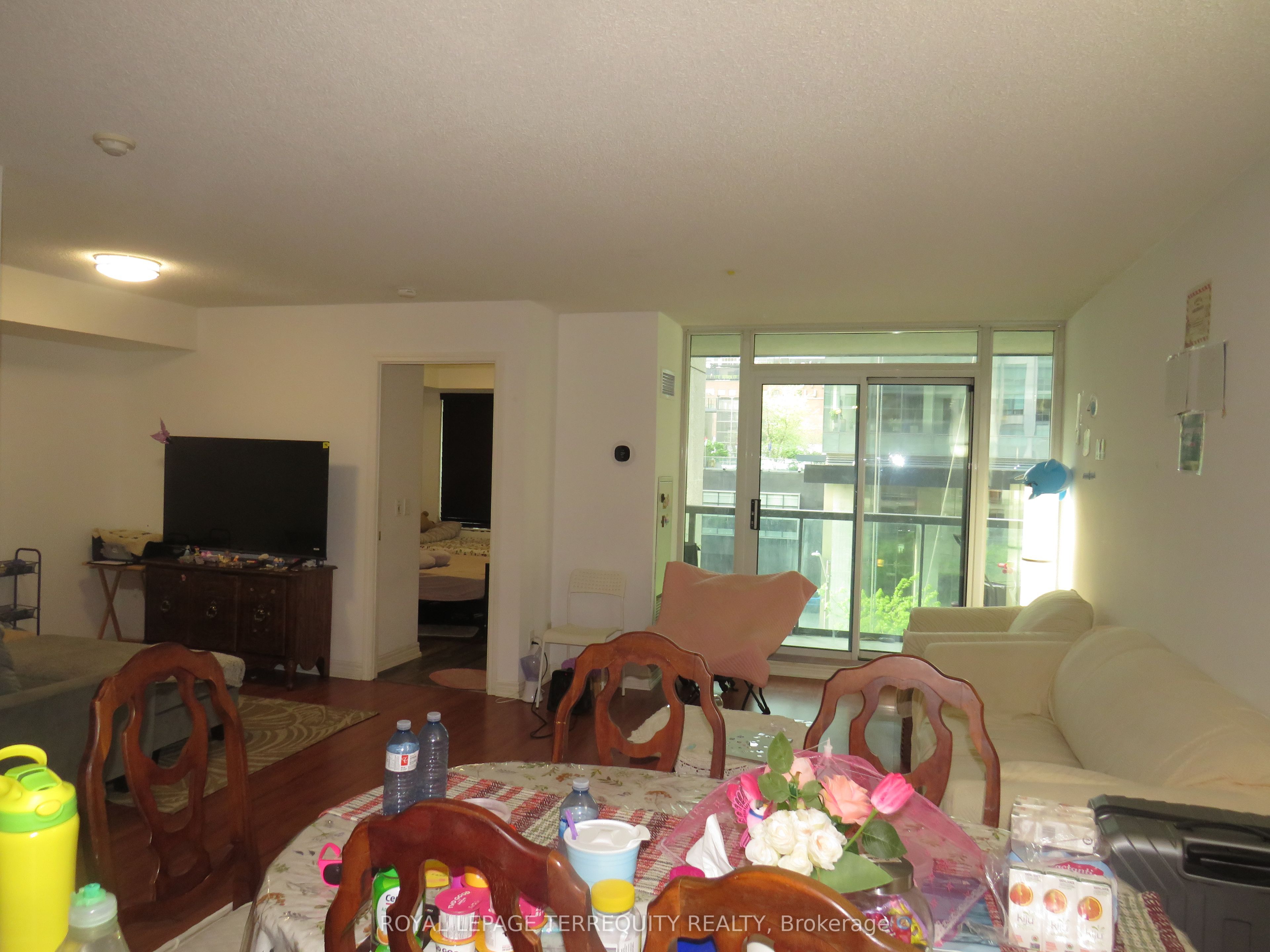 30 Grand Trunk Crescent 503 Property Photo 1