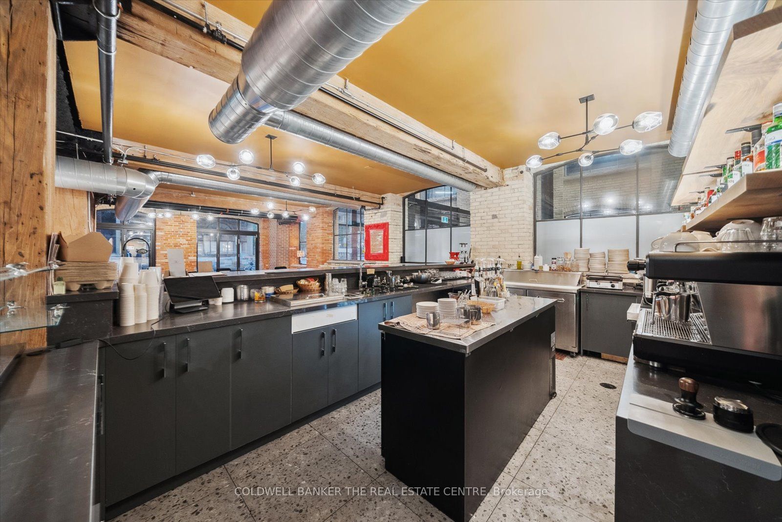 35 Mccaul Street Property Photo 19