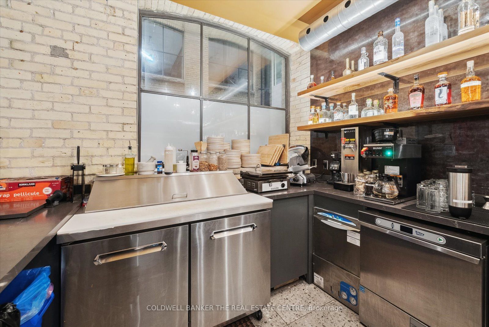 35 Mccaul Street Property Photo 23