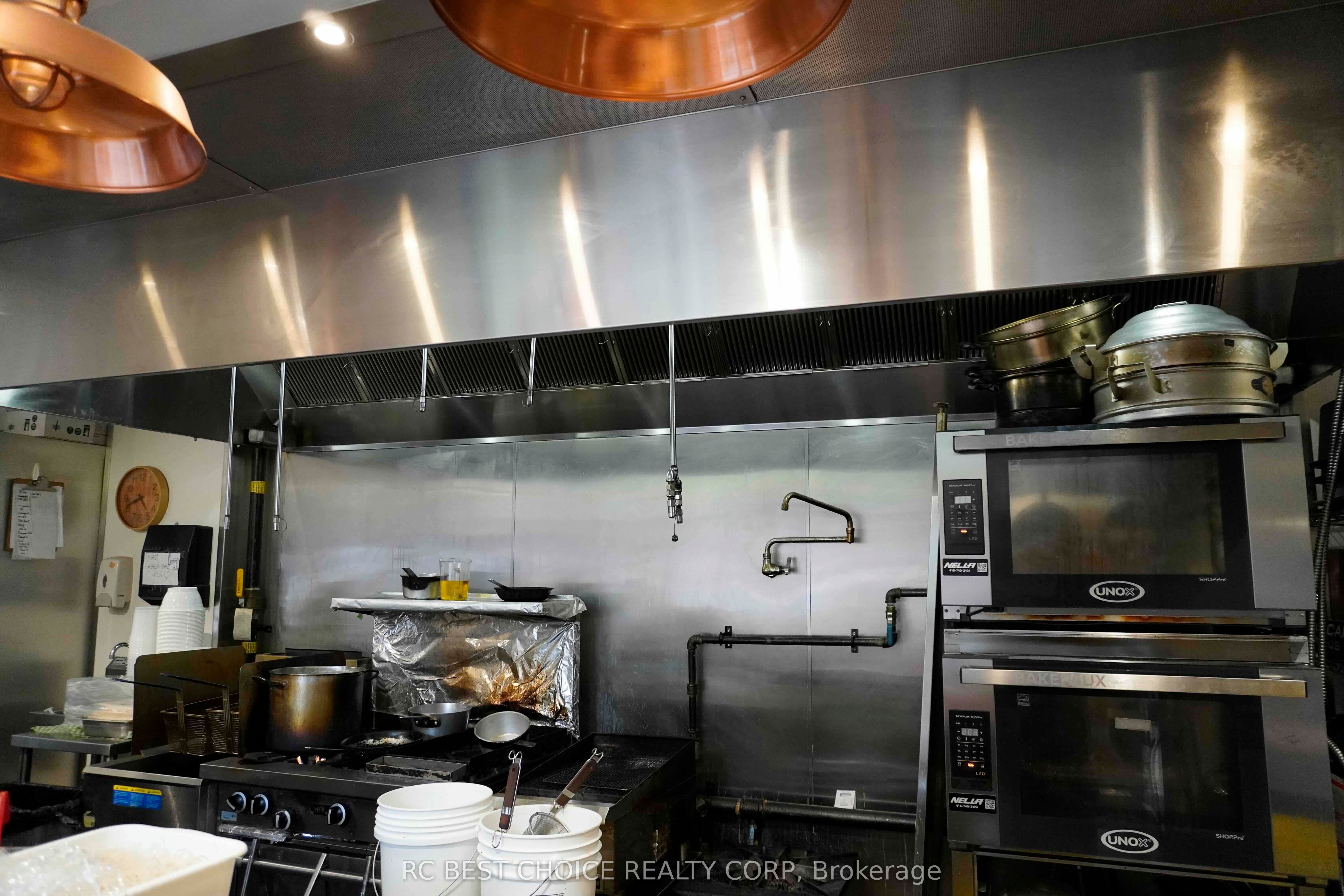 369 Church Street Property Photo 4