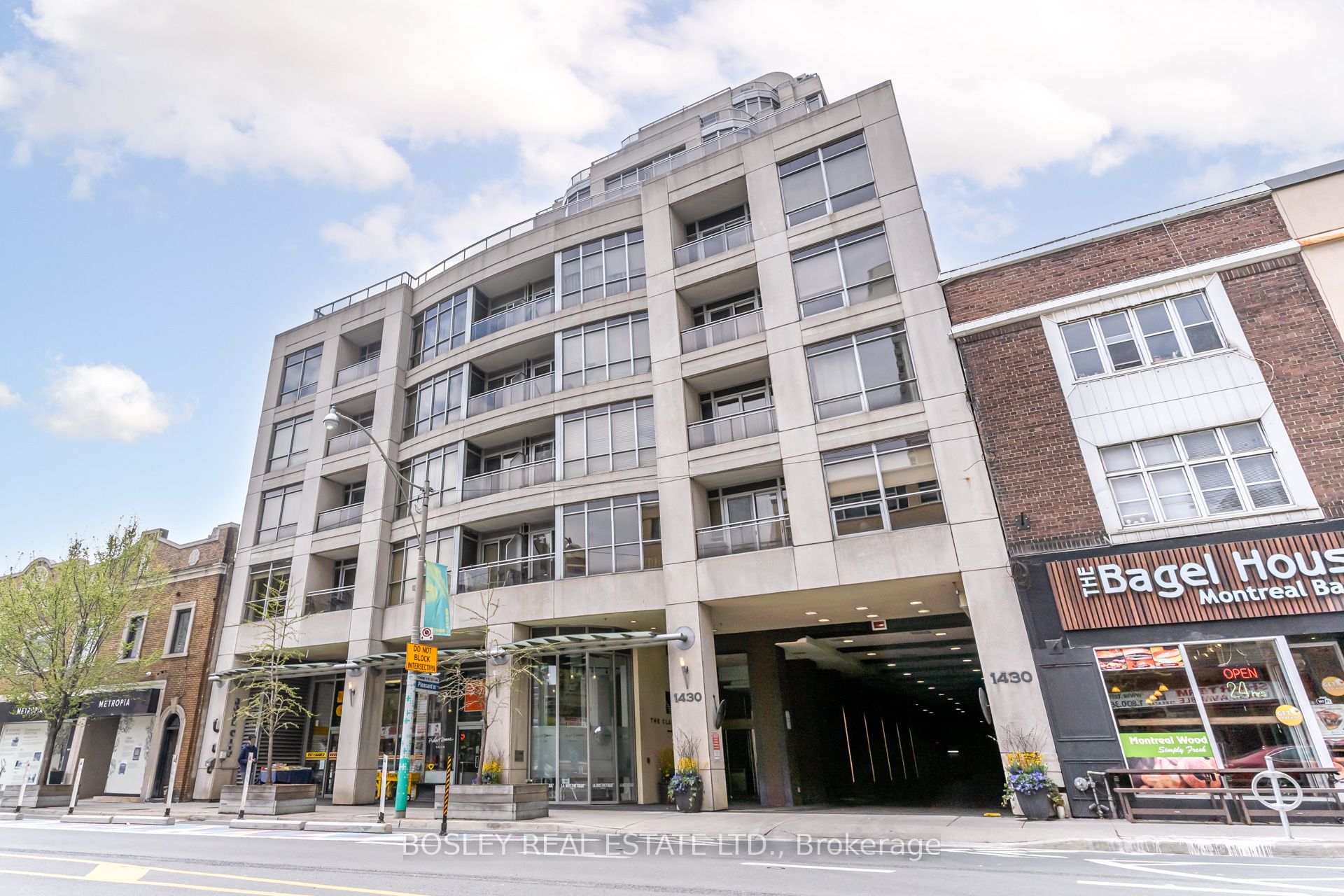 1430 Yonge Street 205 Property Photo 1