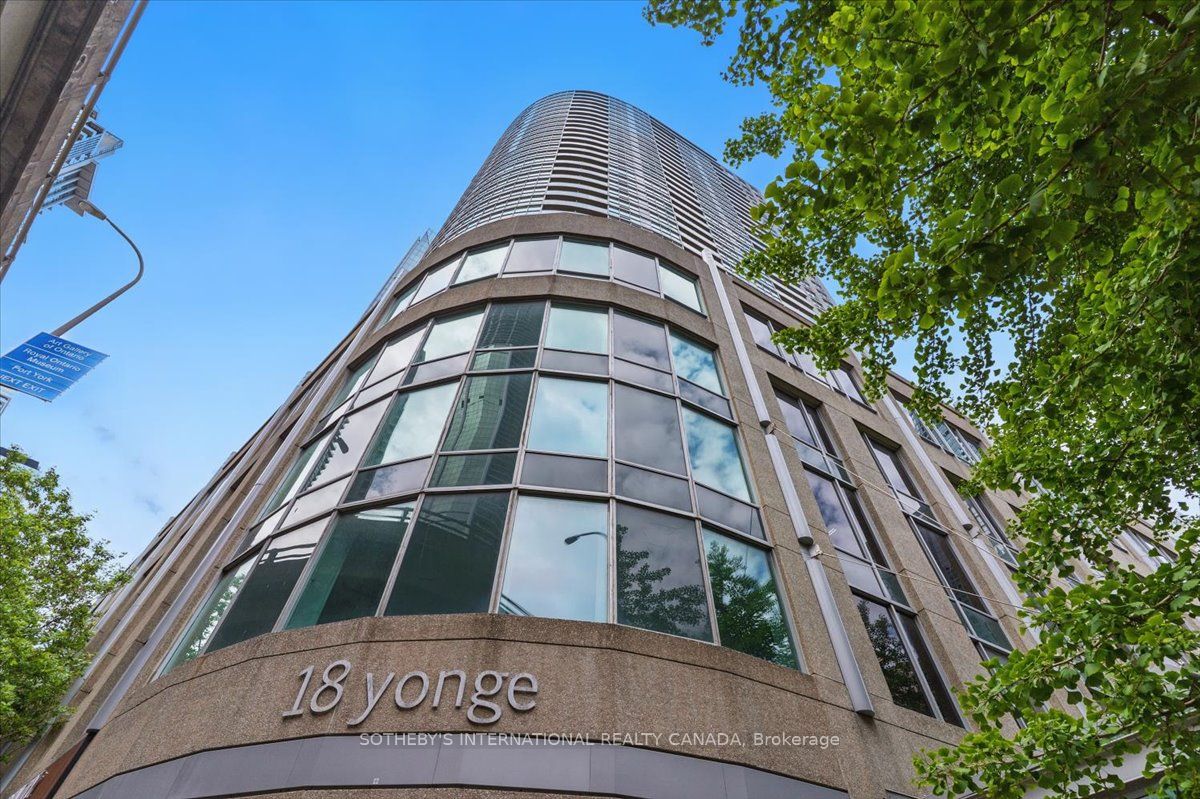 18 yonge Street 2903 Property Photo 1