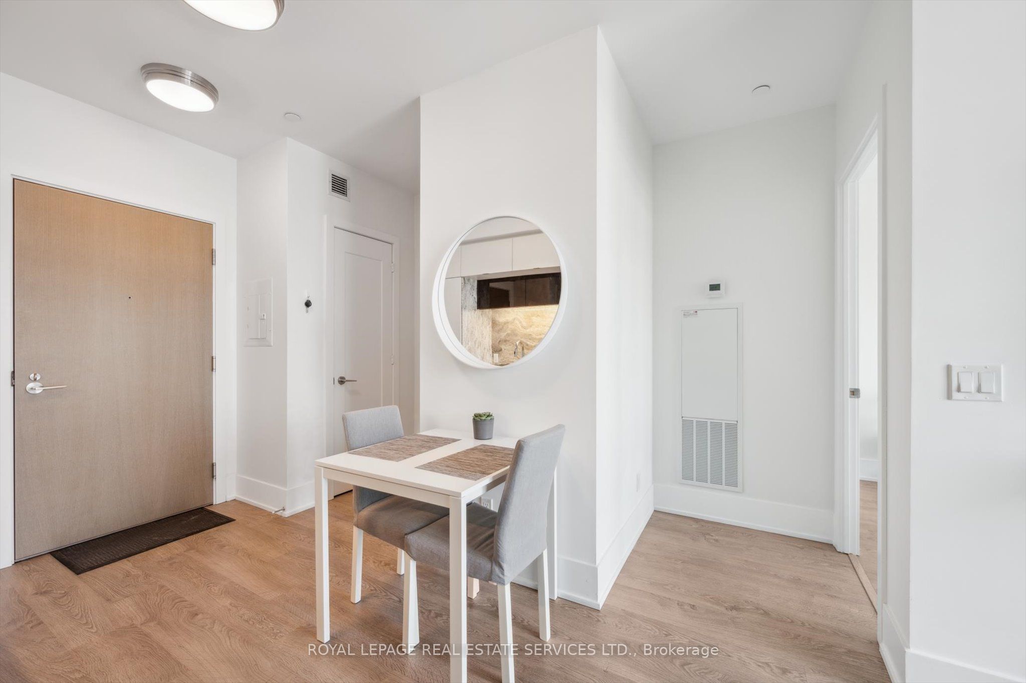 1 Edgewater Drive Gph27 Property Photo 11