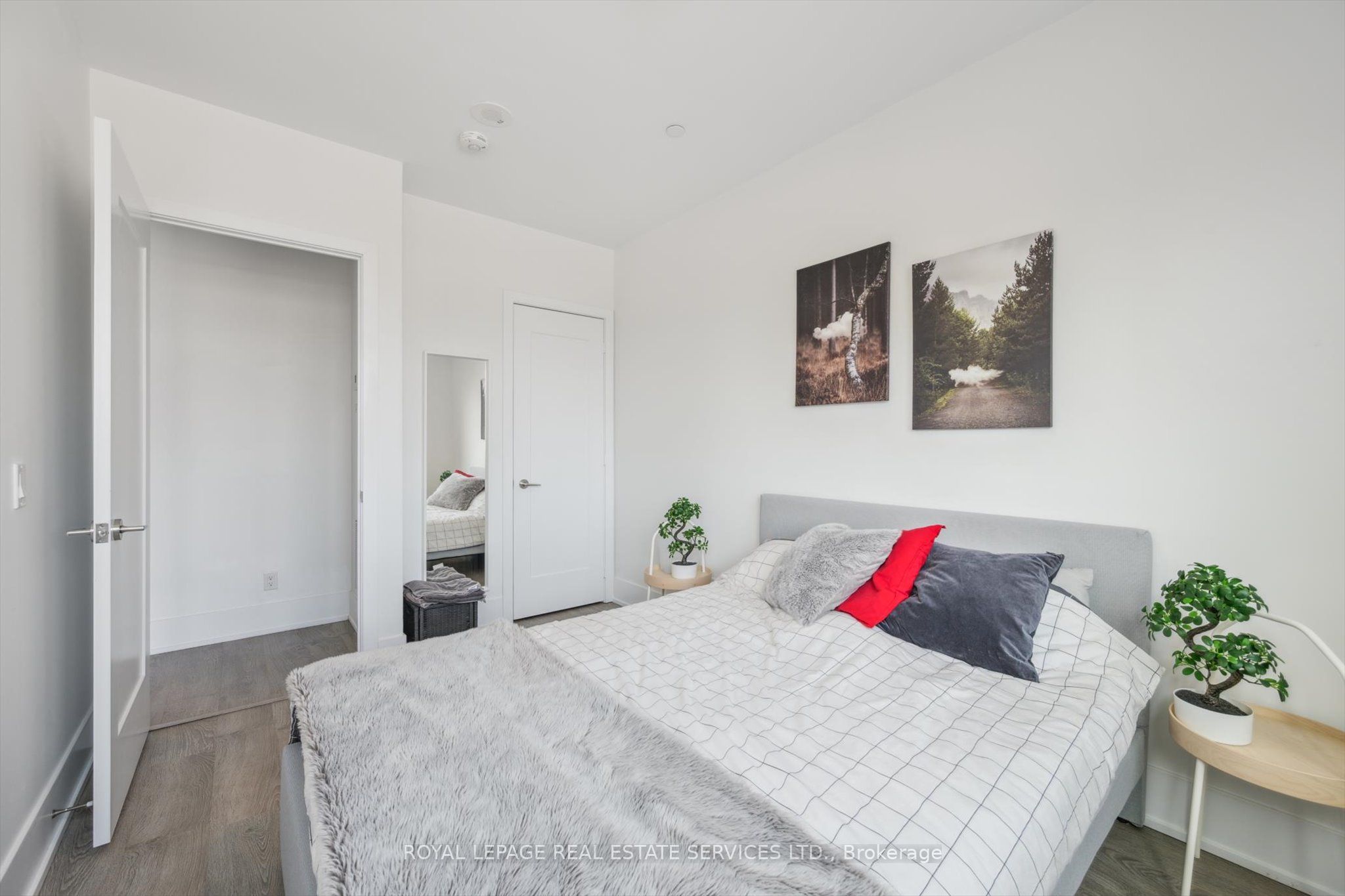 1 Edgewater Drive Gph27 Property Photo 17