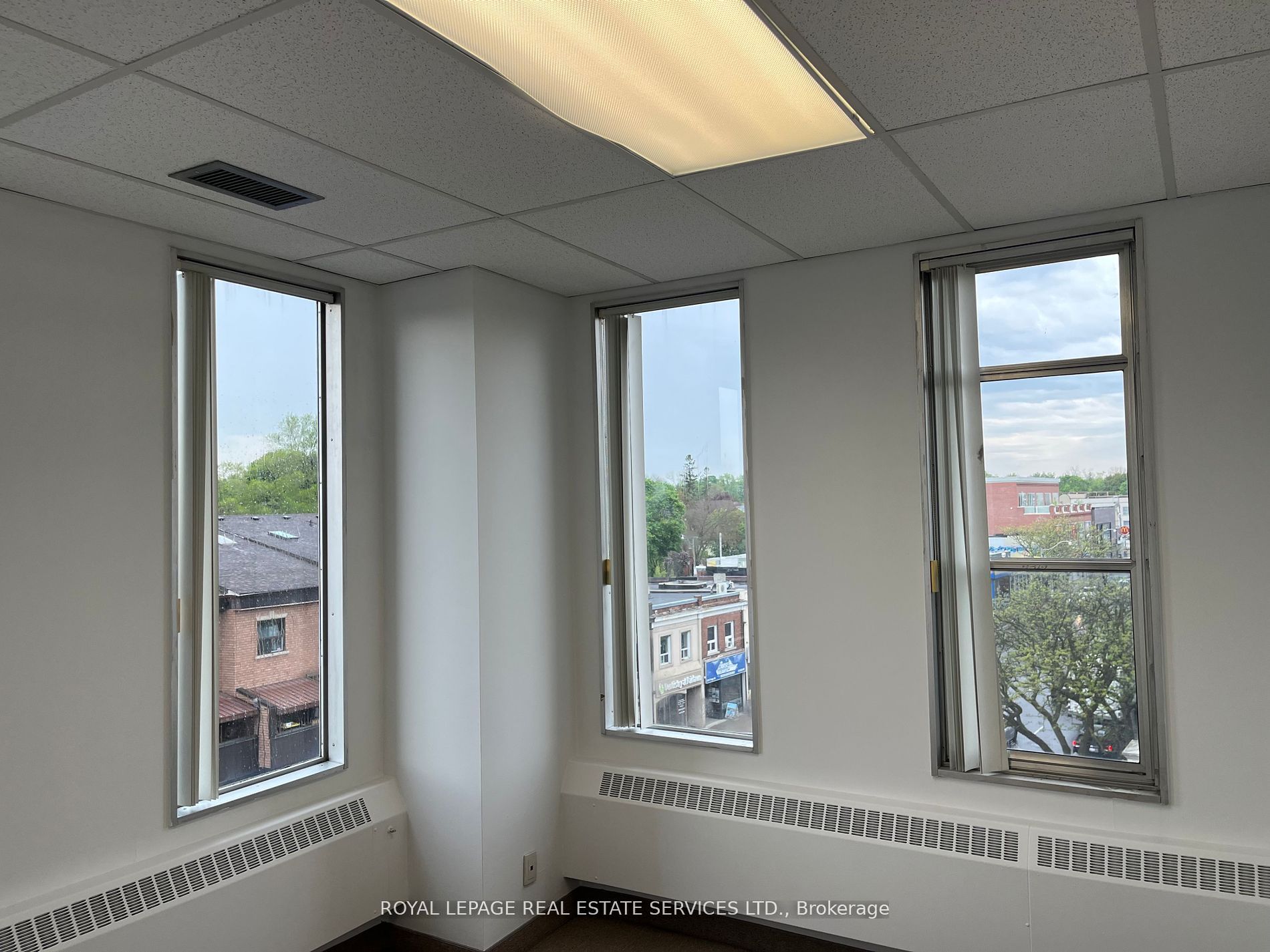 3335 Yonge Street 402 Property Photo 3