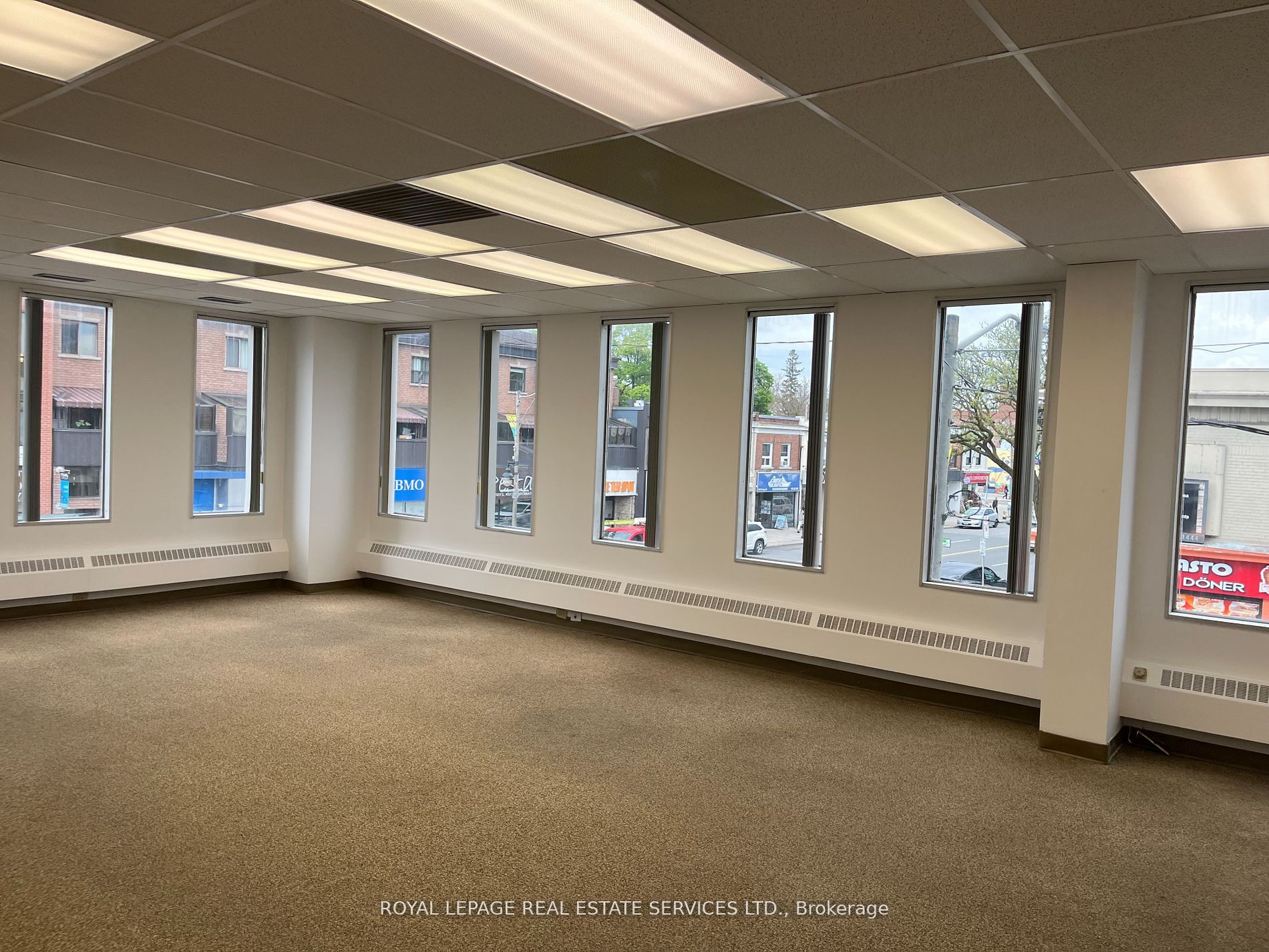 3335 Yonge Street 201 Property Photo 2
