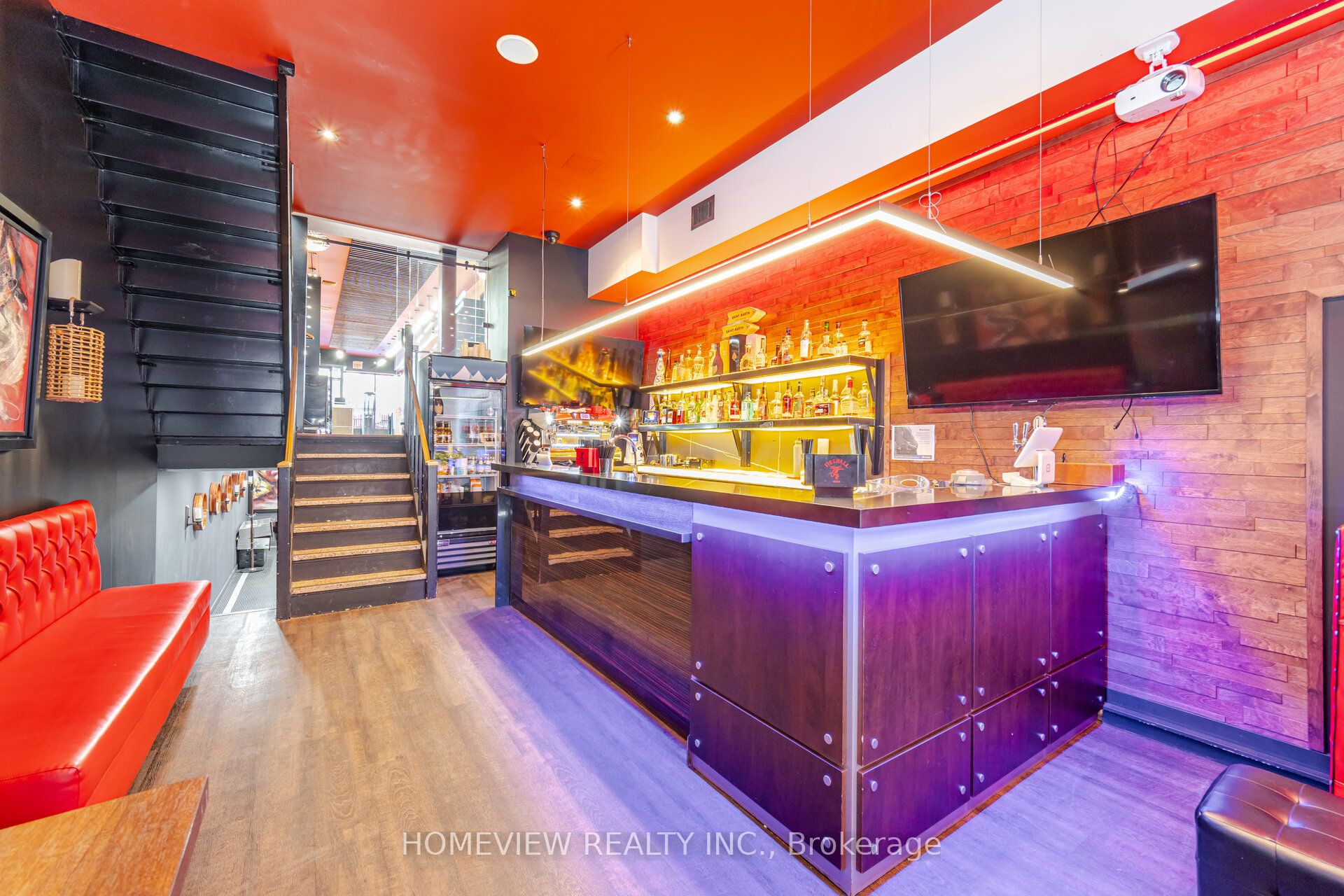 1005 Eglinton Avenue W Property Photo 10
