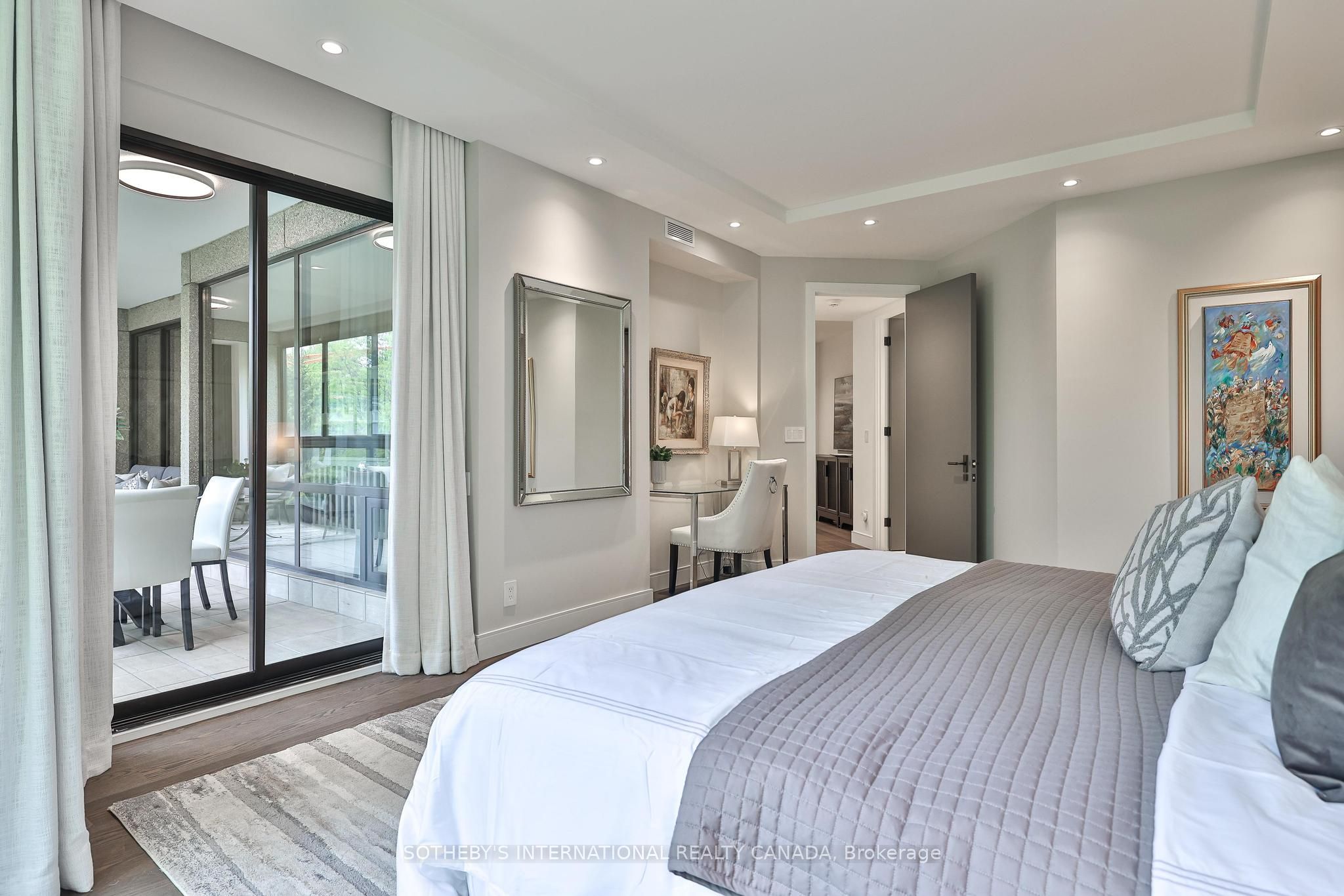 342 Spadina Road 405 Property Photo 26