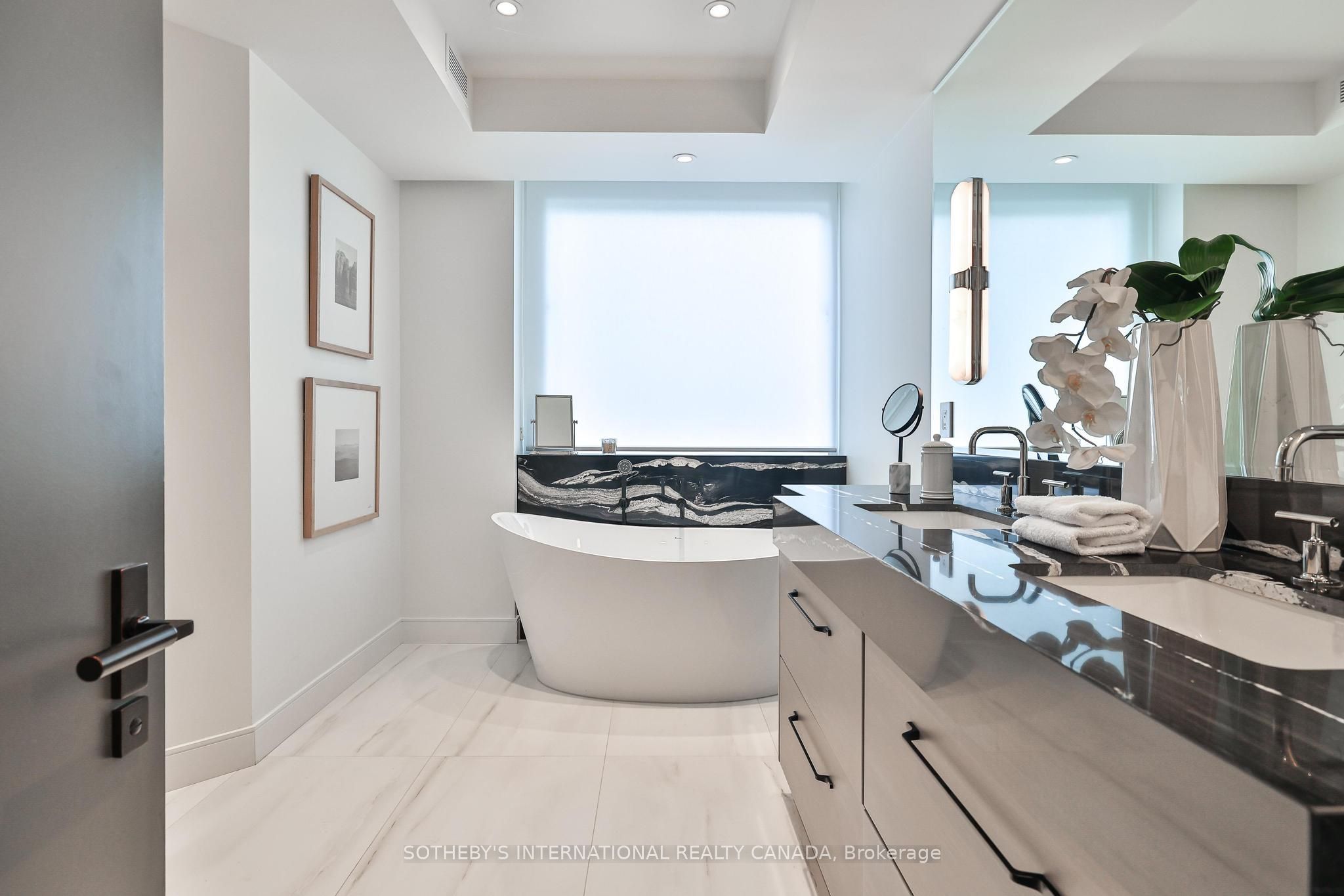 342 Spadina Road 405 Property Photo 28