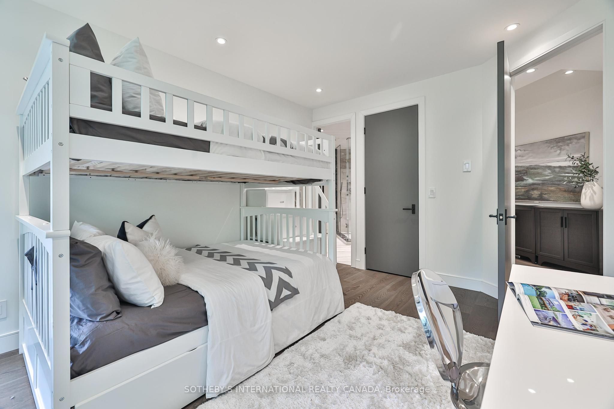 342 Spadina Road 405 Property Photo 38