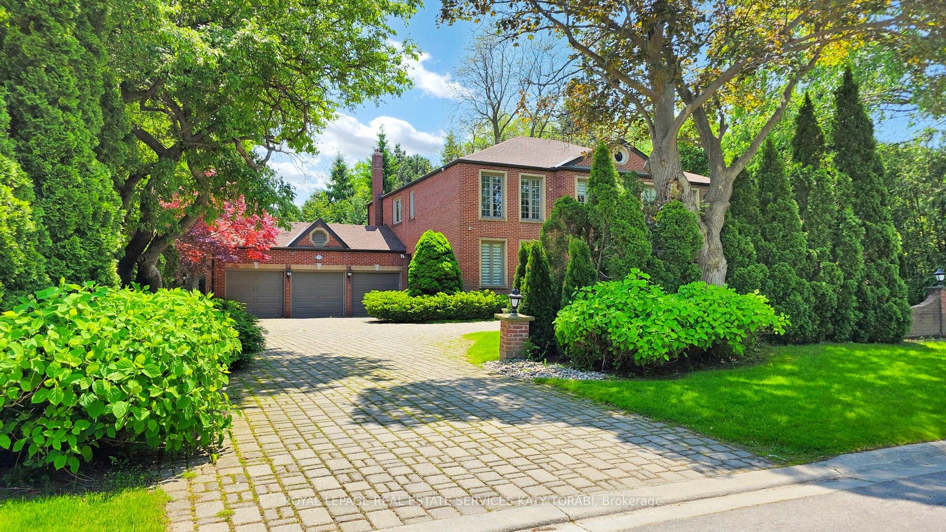 21 Forest Heights Boulevard Property Photo 1