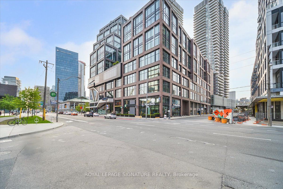 #615 - 130 Queens Quay Property Photo 1