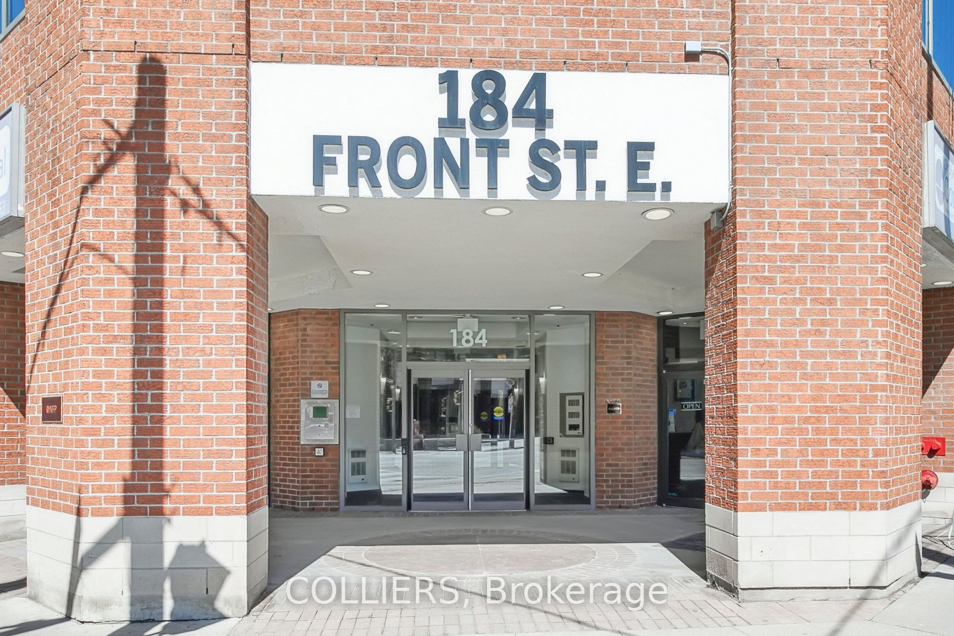 184 Front Street E 200 Property Photo 3
