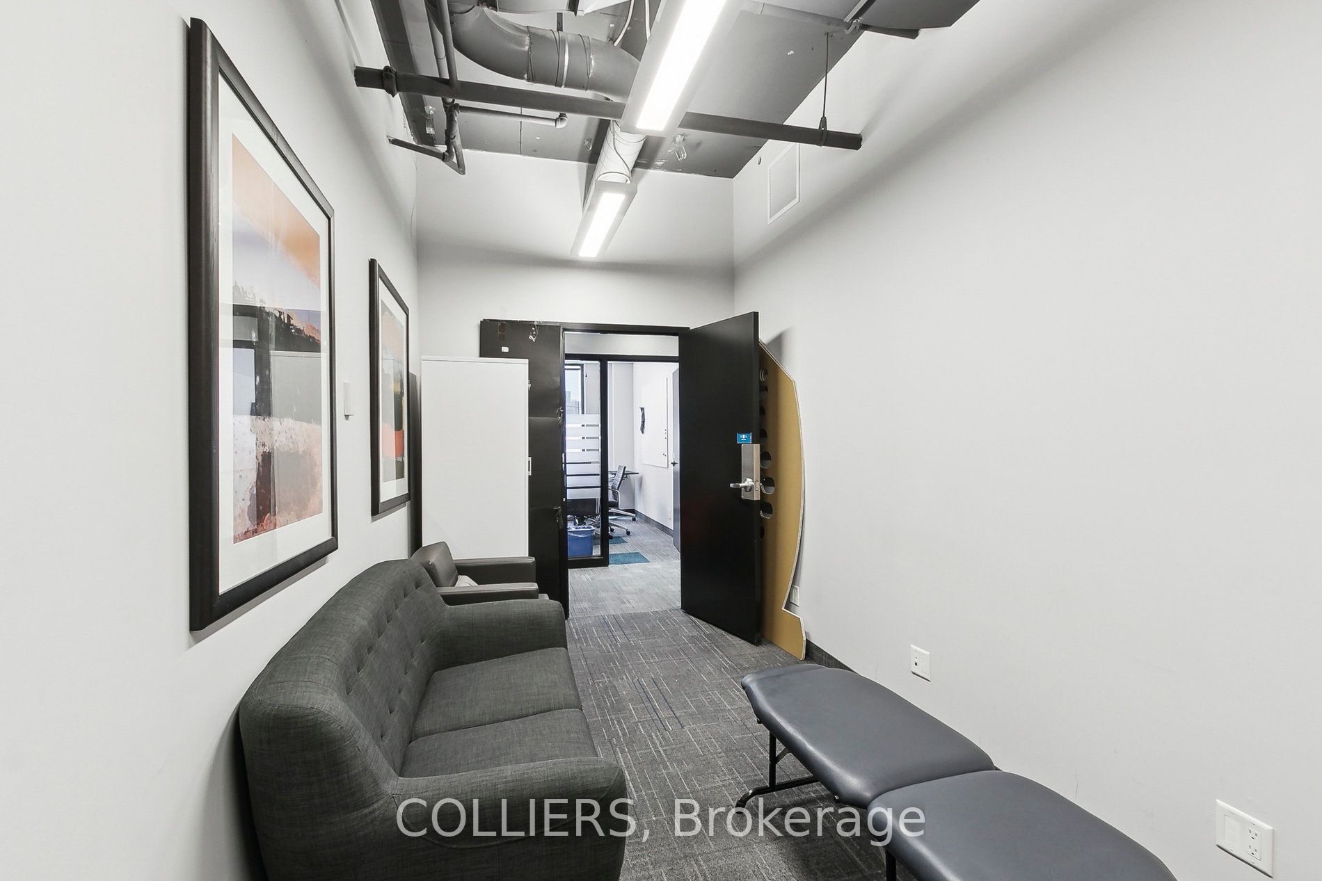 184 Front Street E 200 Property Photo 18