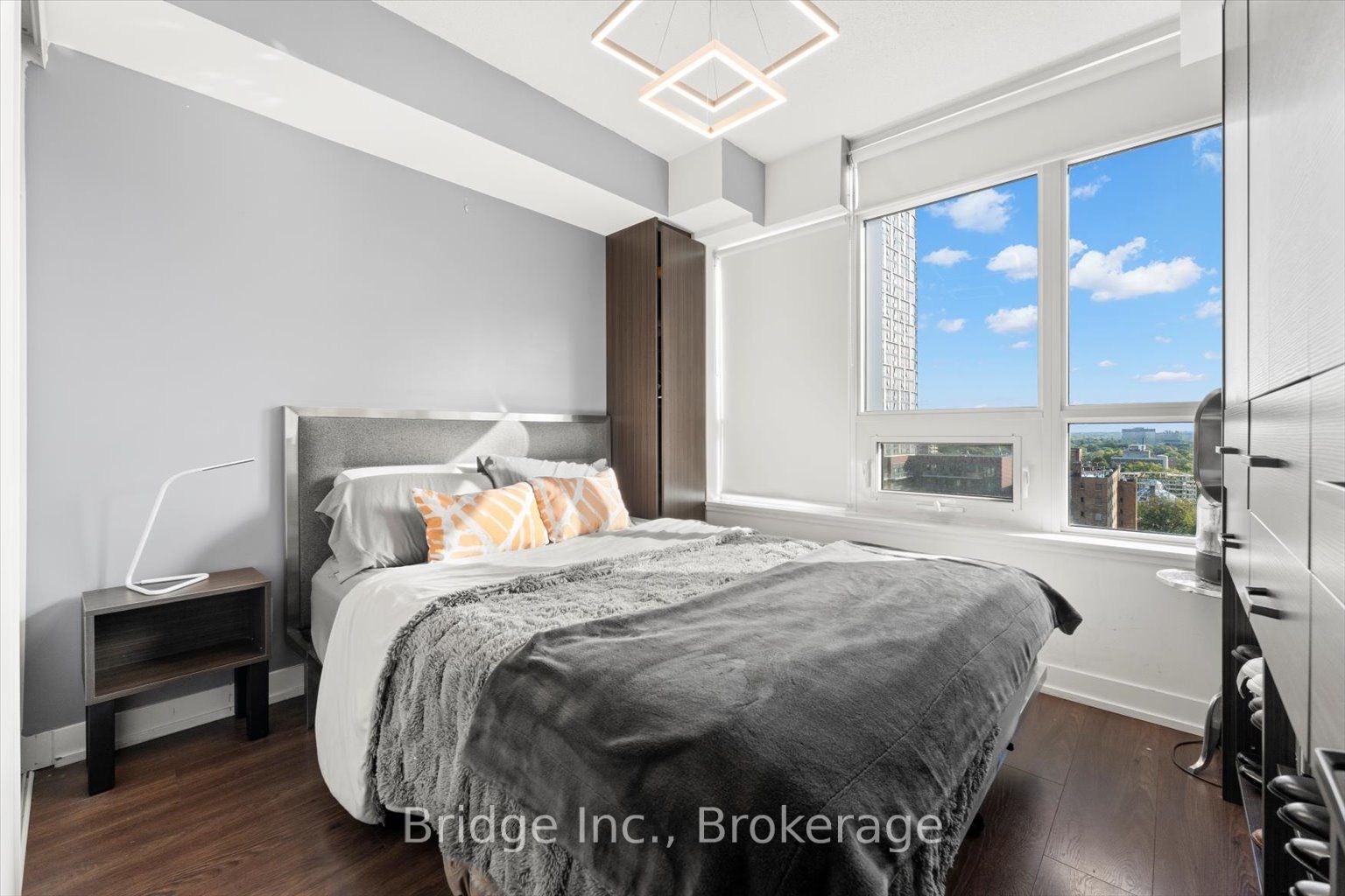 365 Church Street 1410 Property Photo 14