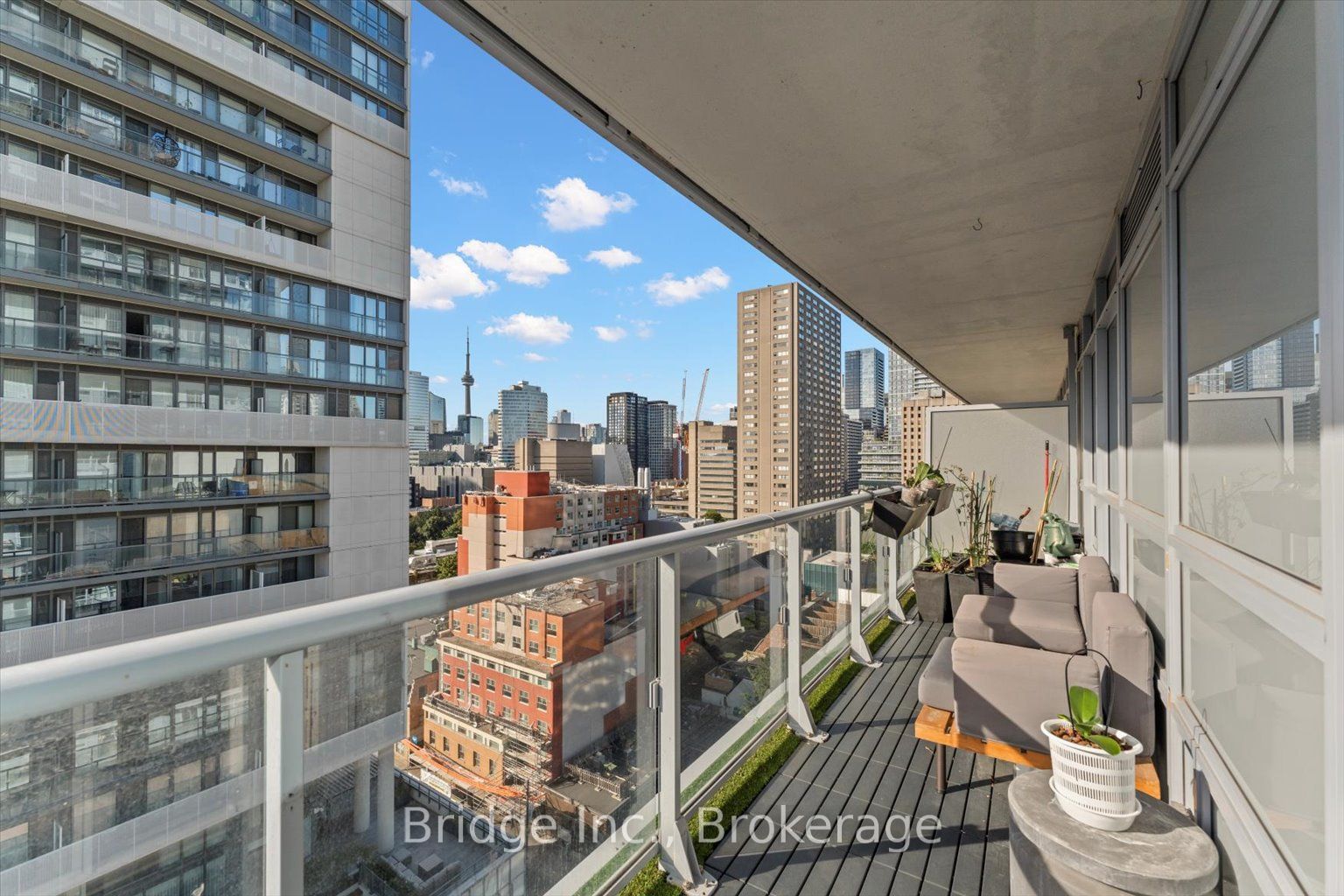 365 Church Street 1410 Property Photo 18