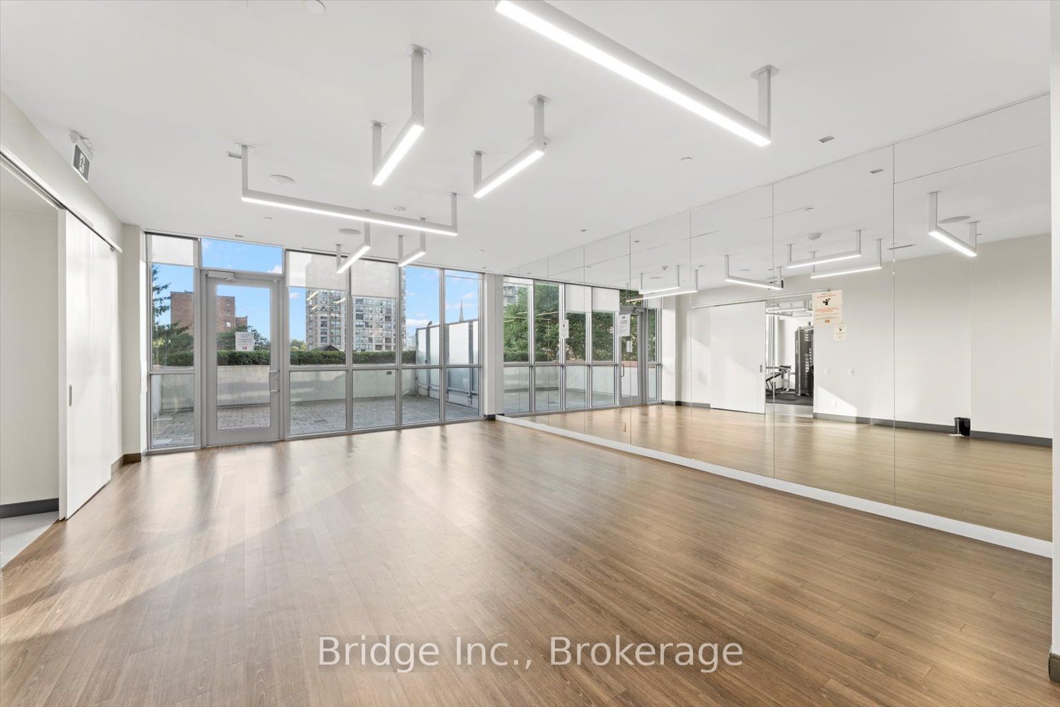 365 Church Street 1410 Property Photo 24