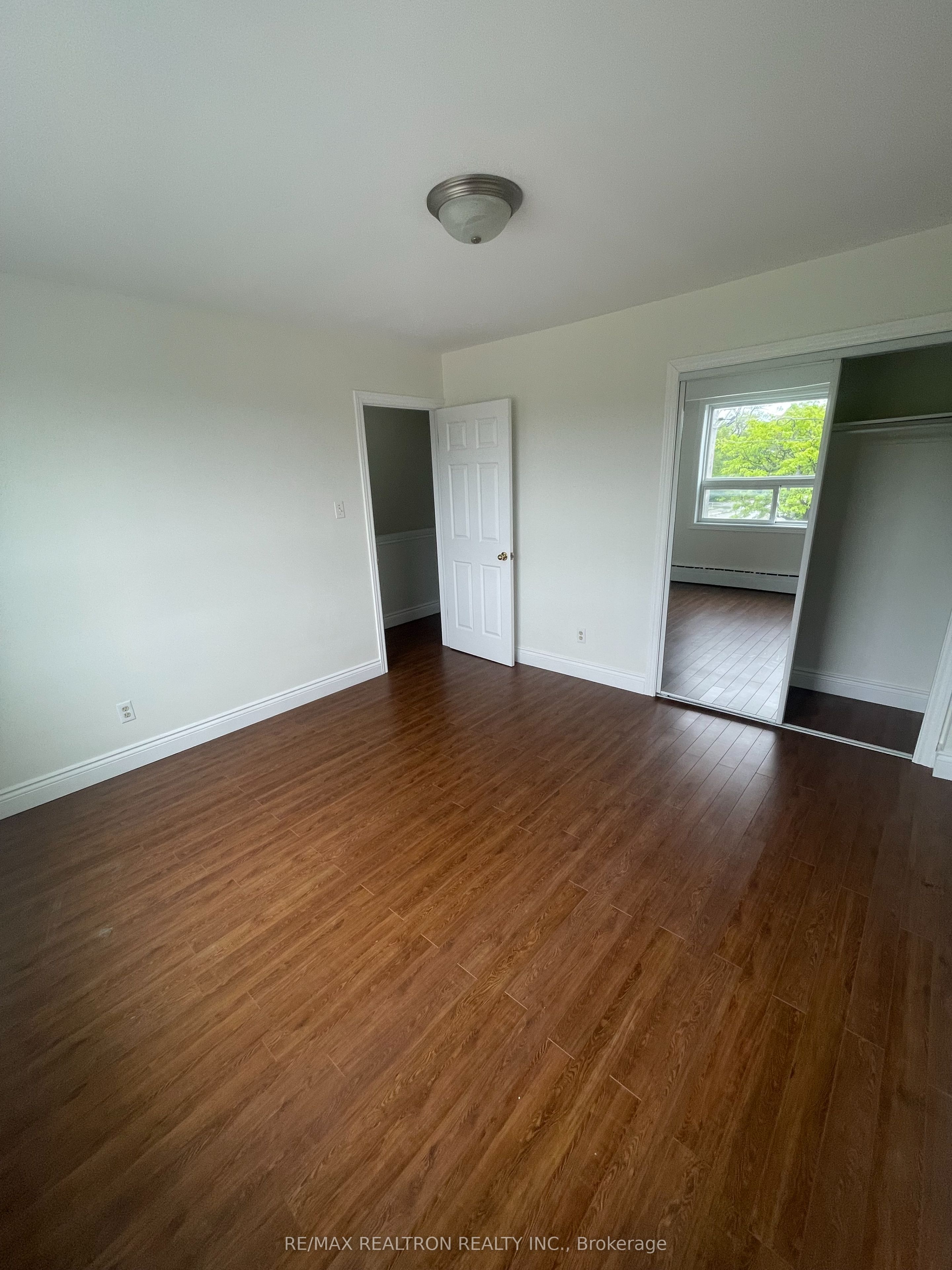 360 Wilson Avenue 2nd Floor Property Photo 7