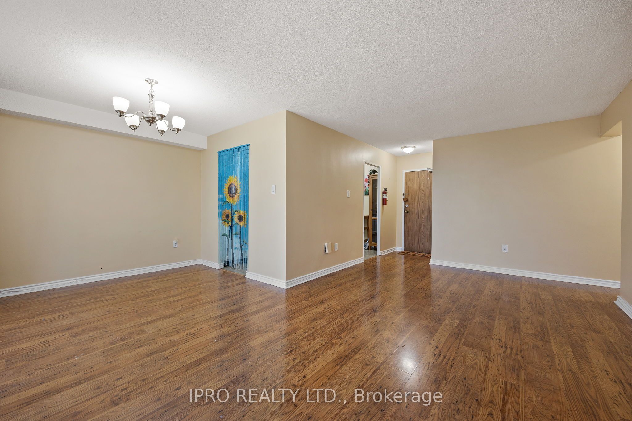#1203 - 260 Seneca Hill Drive Property Photo 4