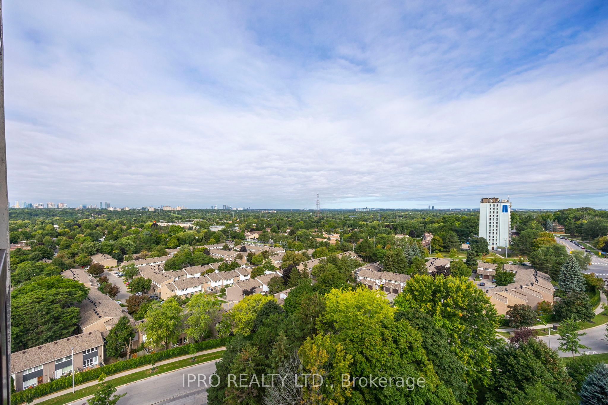 #1203 - 260 Seneca Hill Drive Property Photo 17