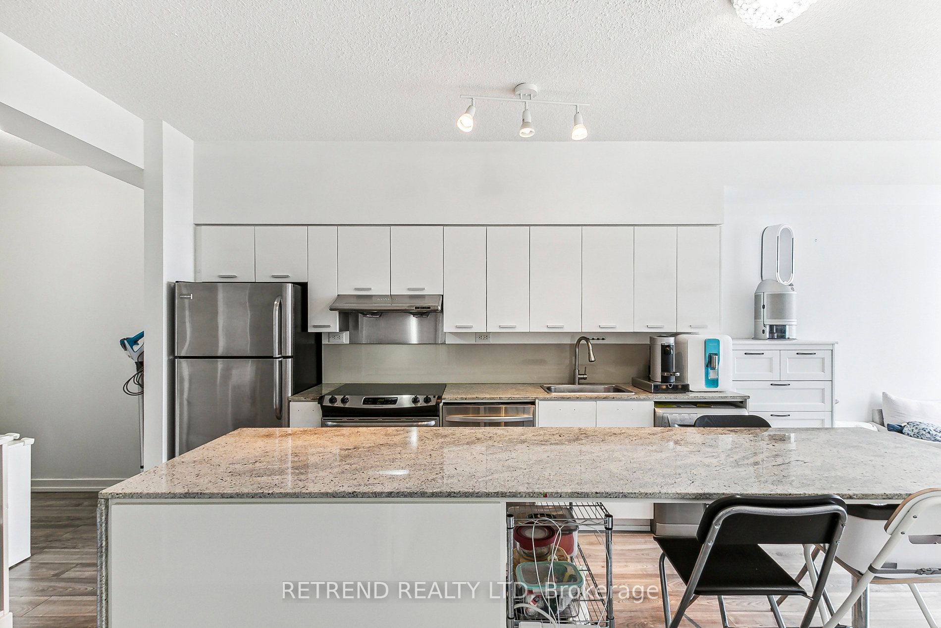 33 Singer Court 3010 Property Photo 13