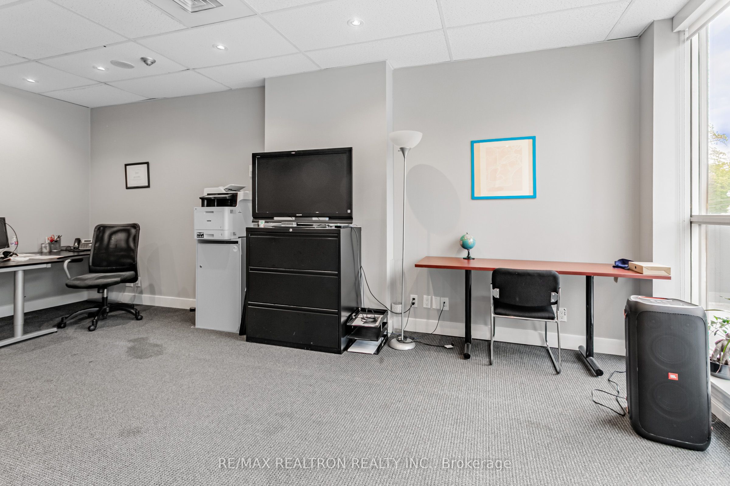 120 Carlton Street 201 Property Photo 16