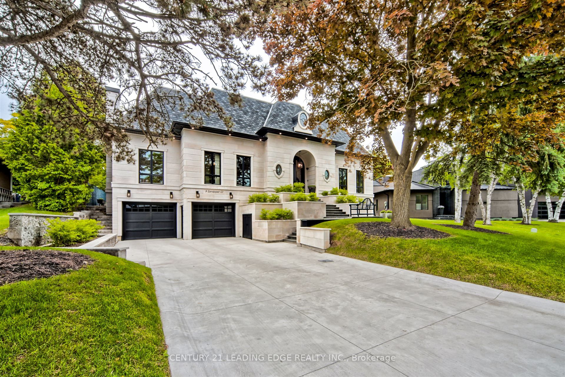 9 Sandpiper Court Property Photo 1
