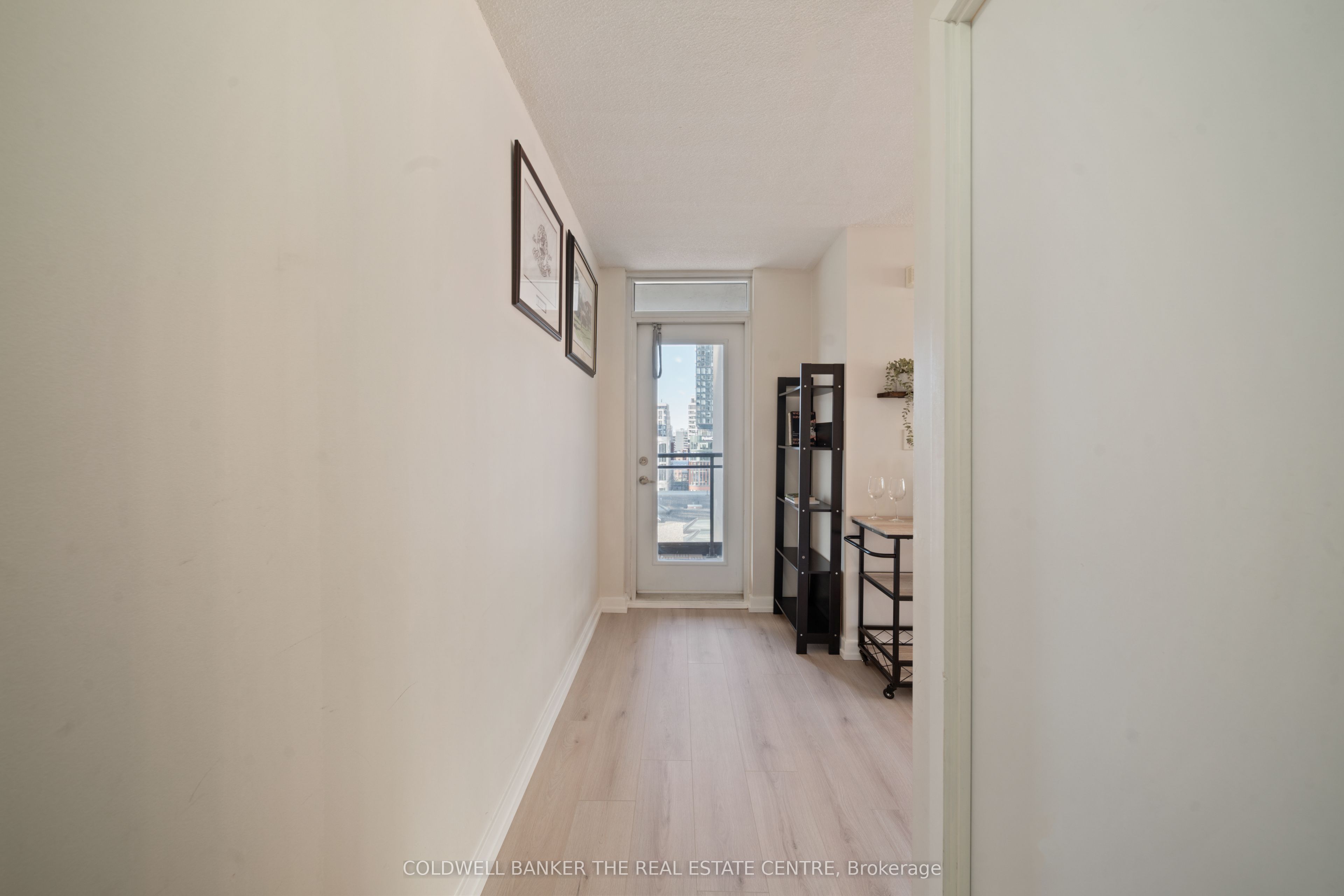 #1207 - 8 Telegram Mews Property Photo 6