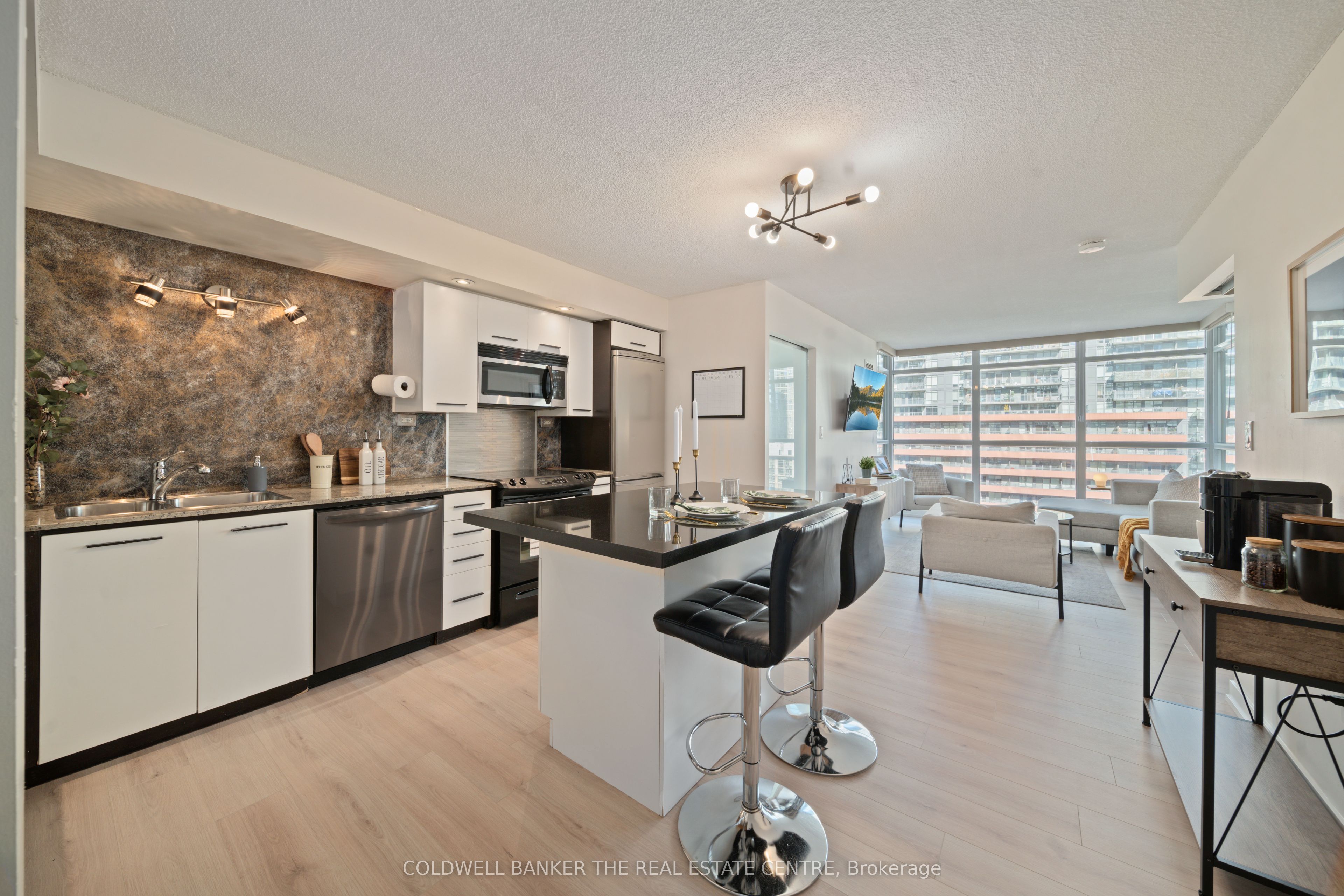 #1207 - 8 Telegram Mews Property Photo 7