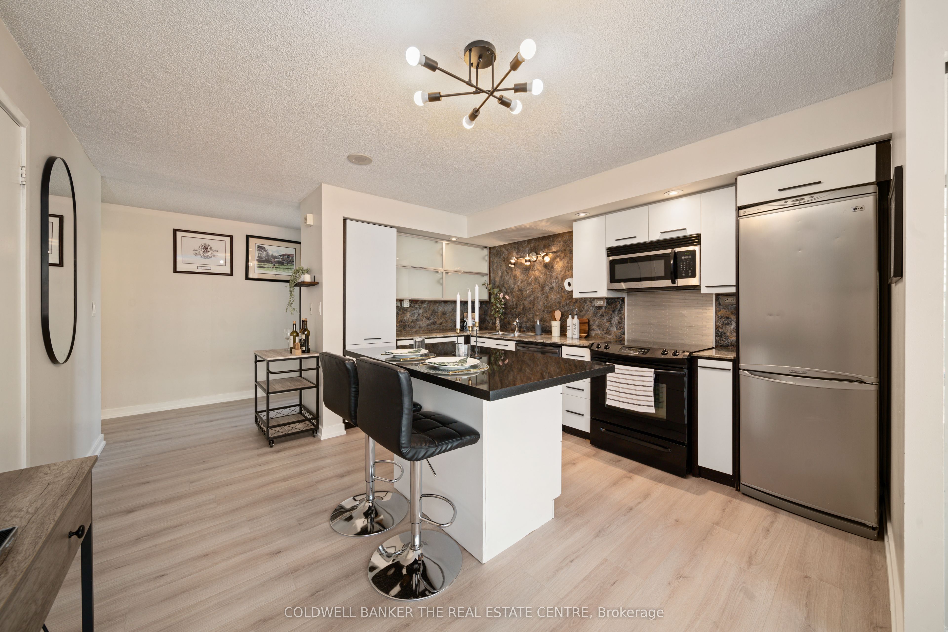 #1207 - 8 Telegram Mews Property Photo 9