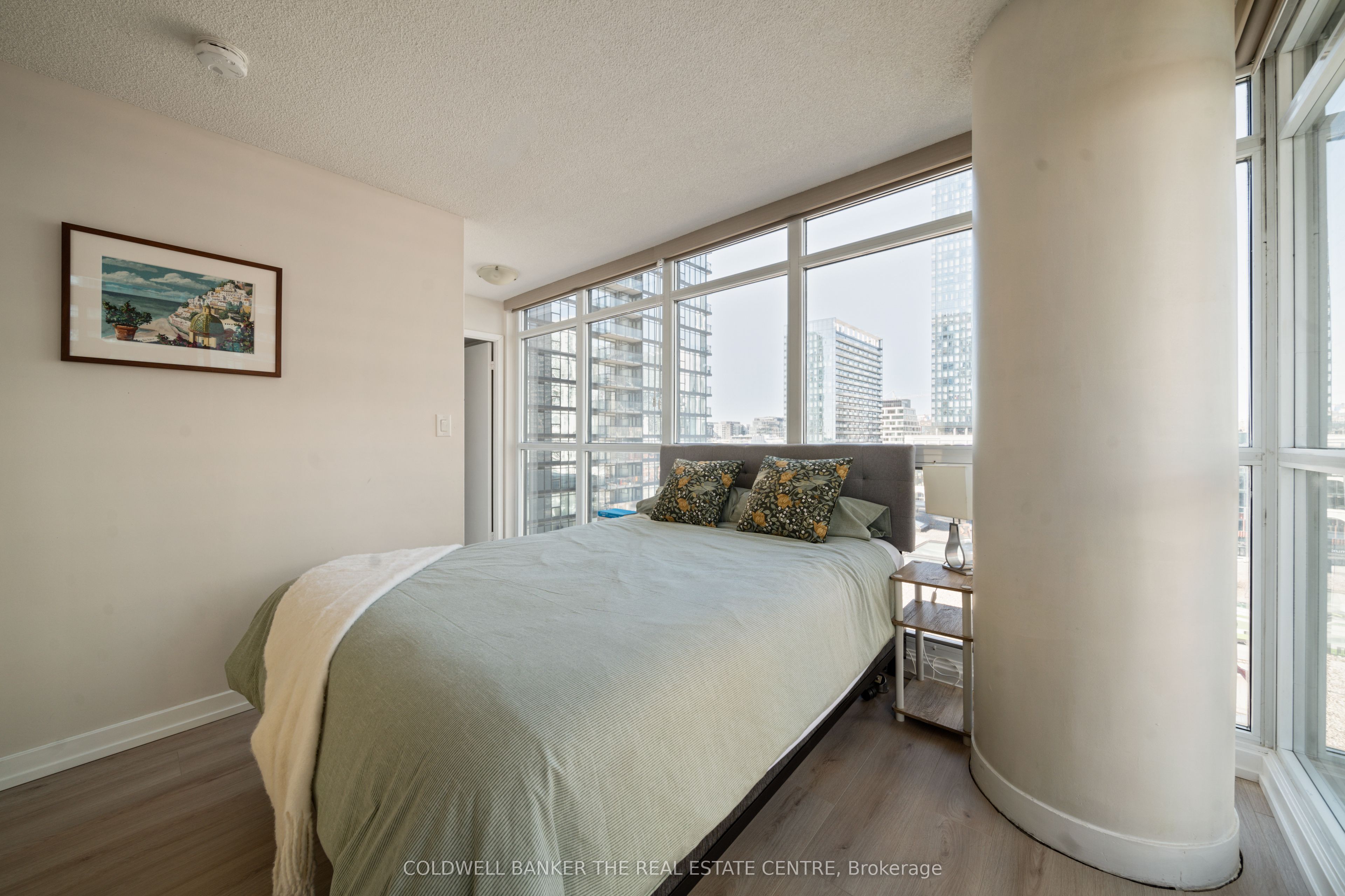 #1207 - 8 Telegram Mews Property Photo 19
