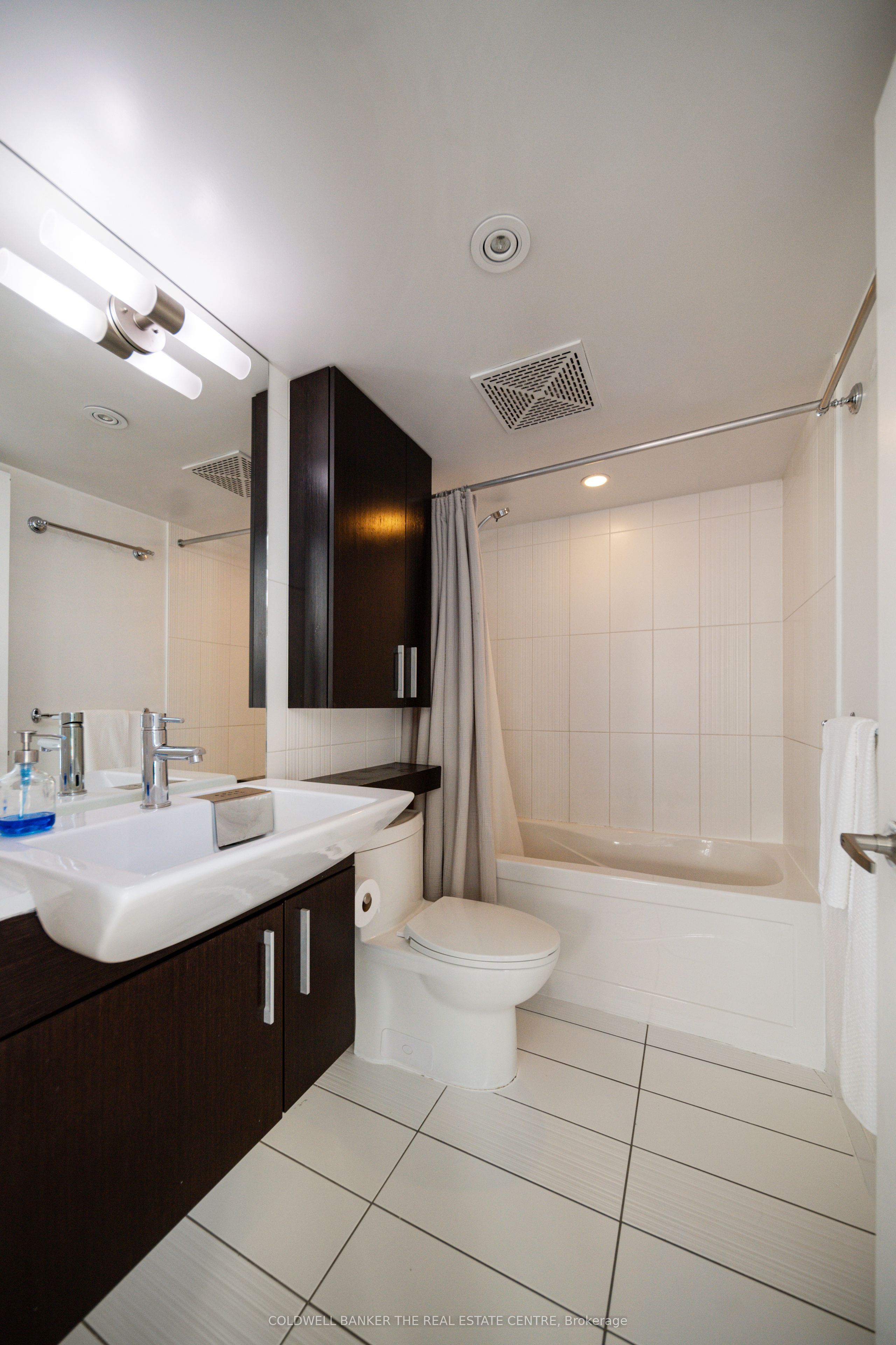 #1207 - 8 Telegram Mews Property Photo 22