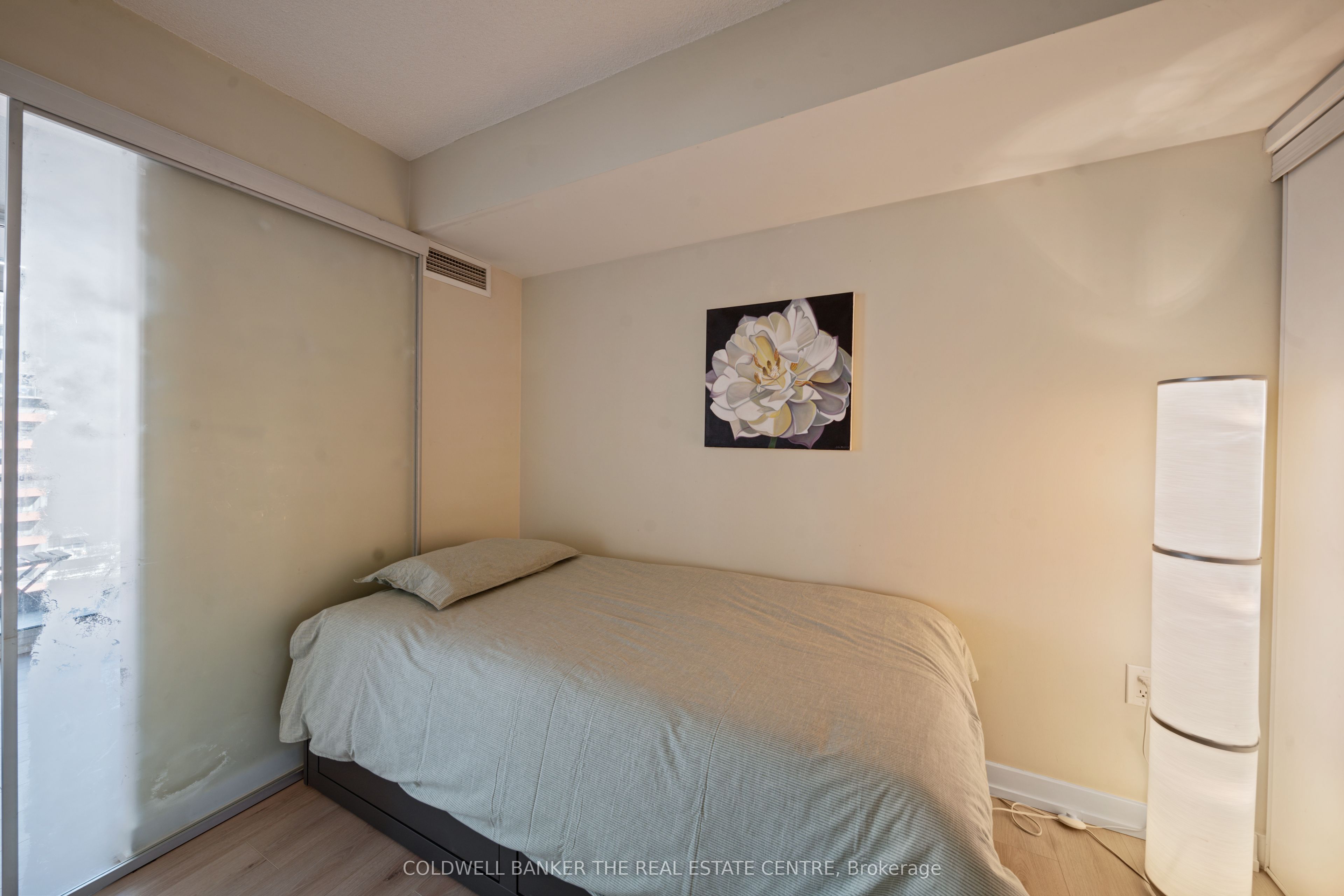 #1207 - 8 Telegram Mews Property Photo 24