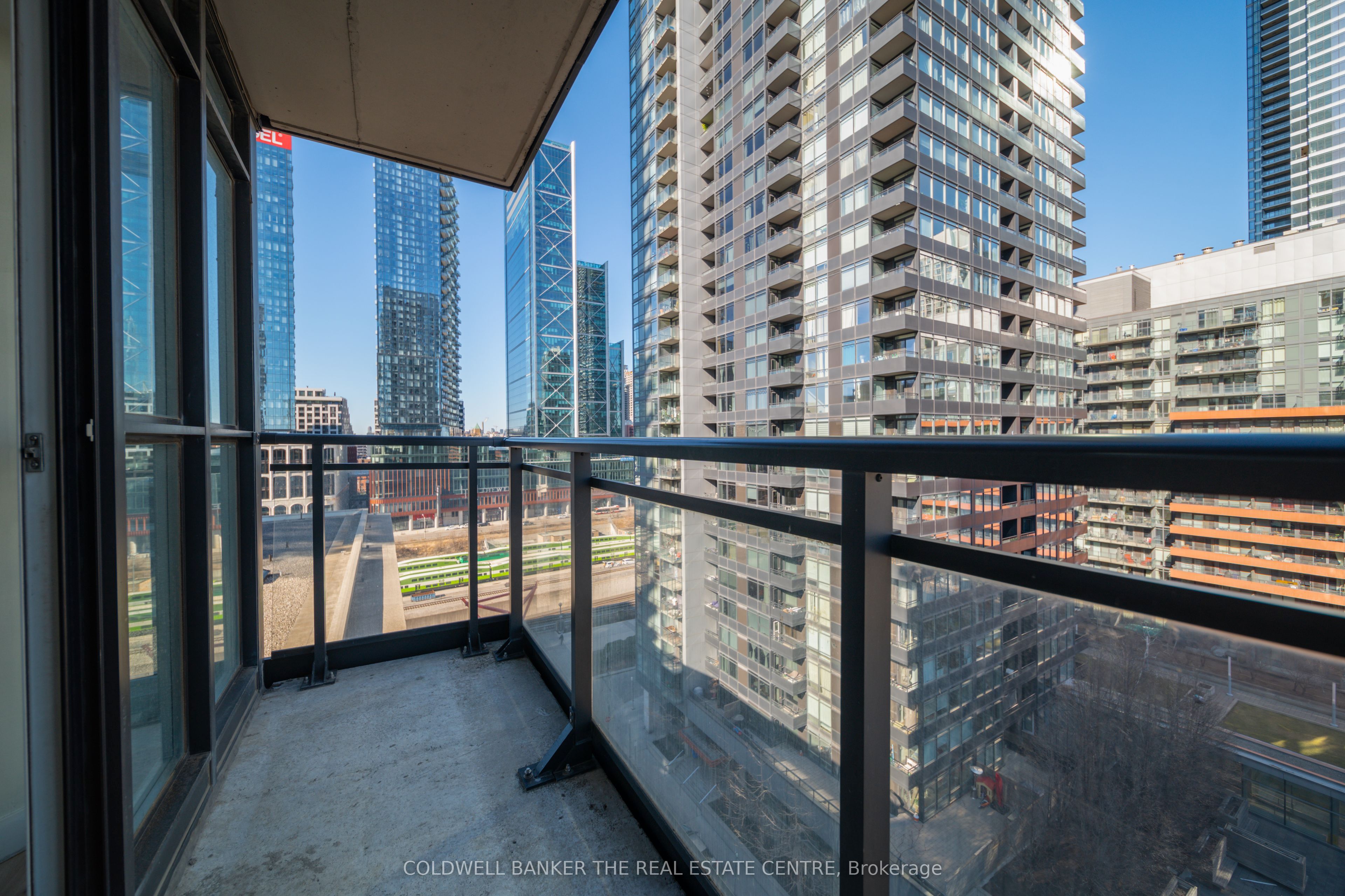#1207 - 8 Telegram Mews Property Photo 27