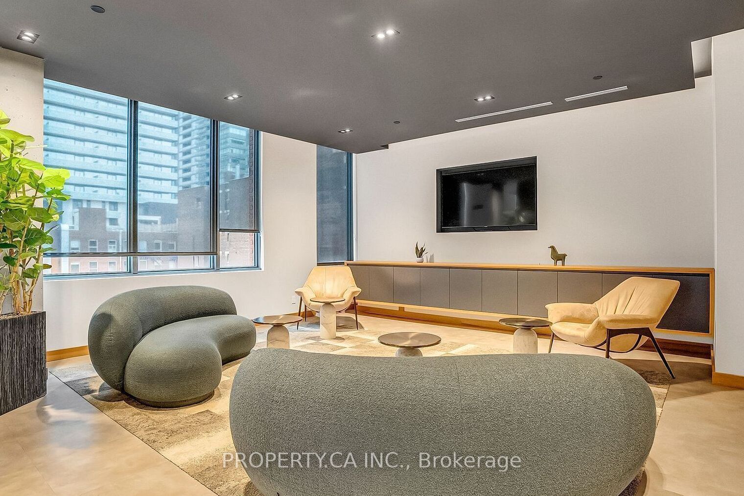 108 Peter Street 506 Property Photo 10