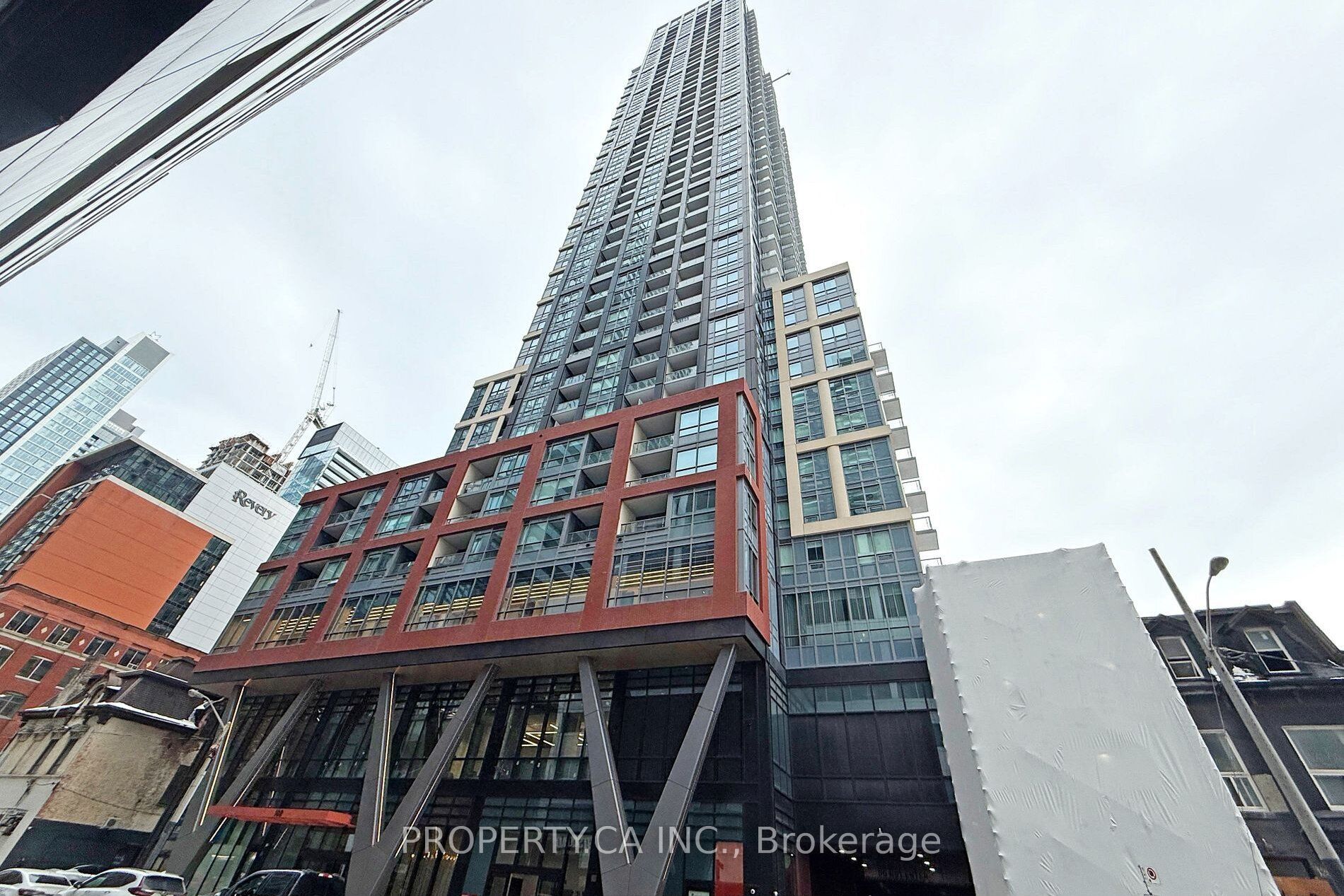 108 Peter Street 506 Property Photo 15