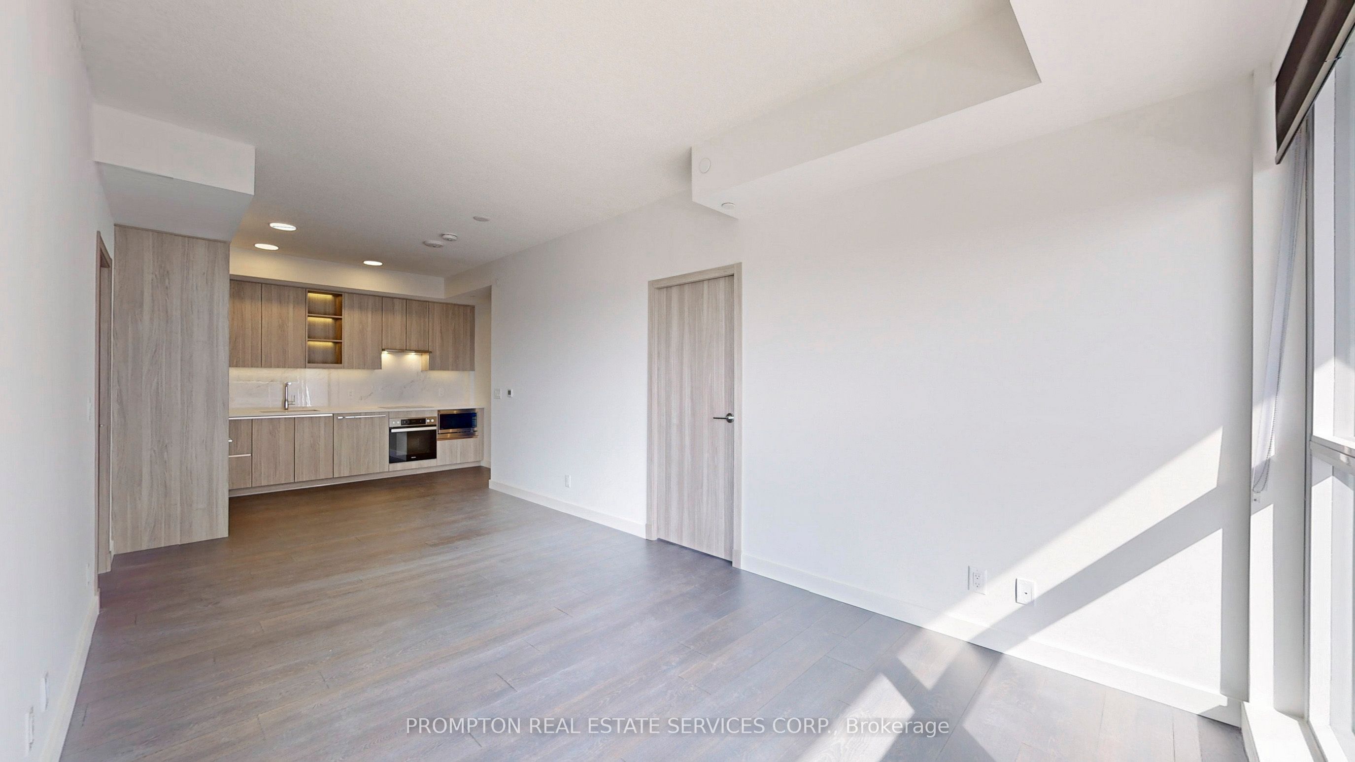 #2102 - 27 Mcmahon Drive Property Photo 6