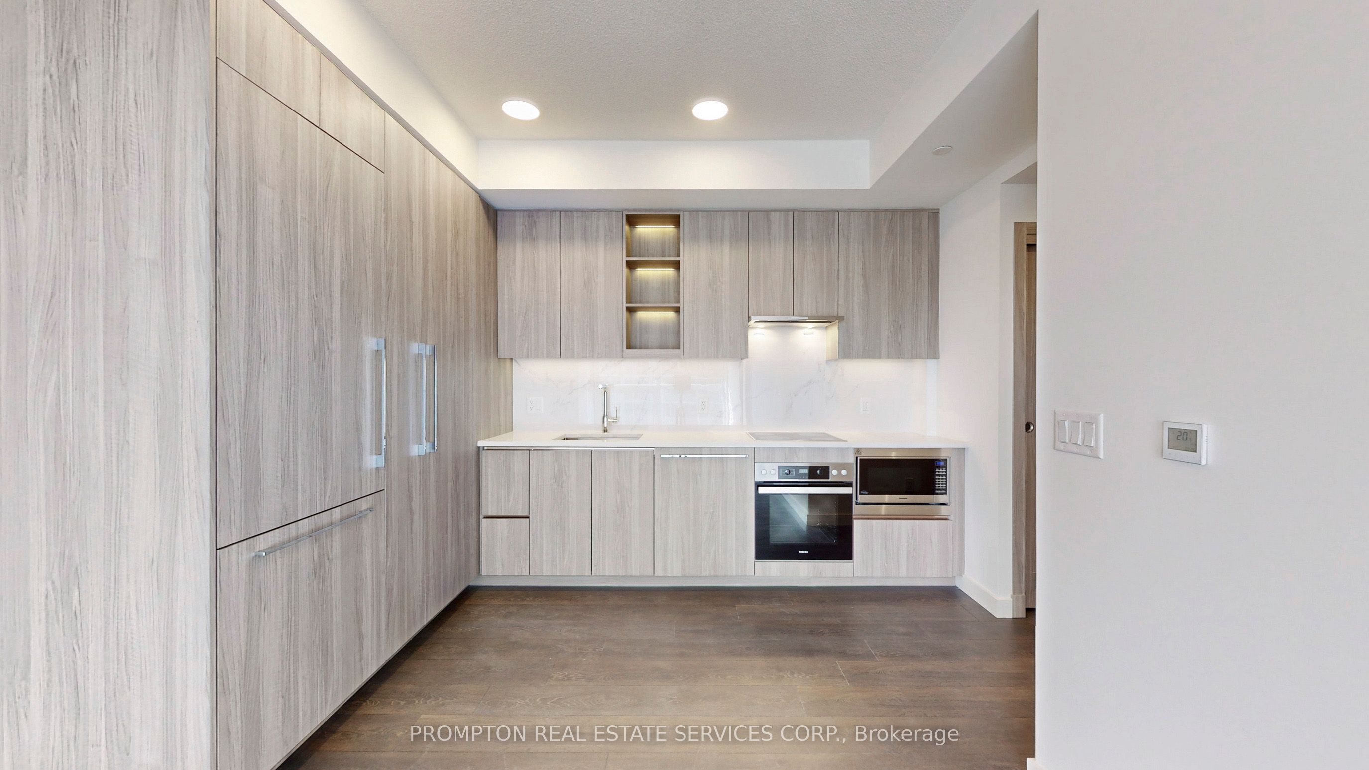 #2102 - 27 Mcmahon Drive Property Photo 8