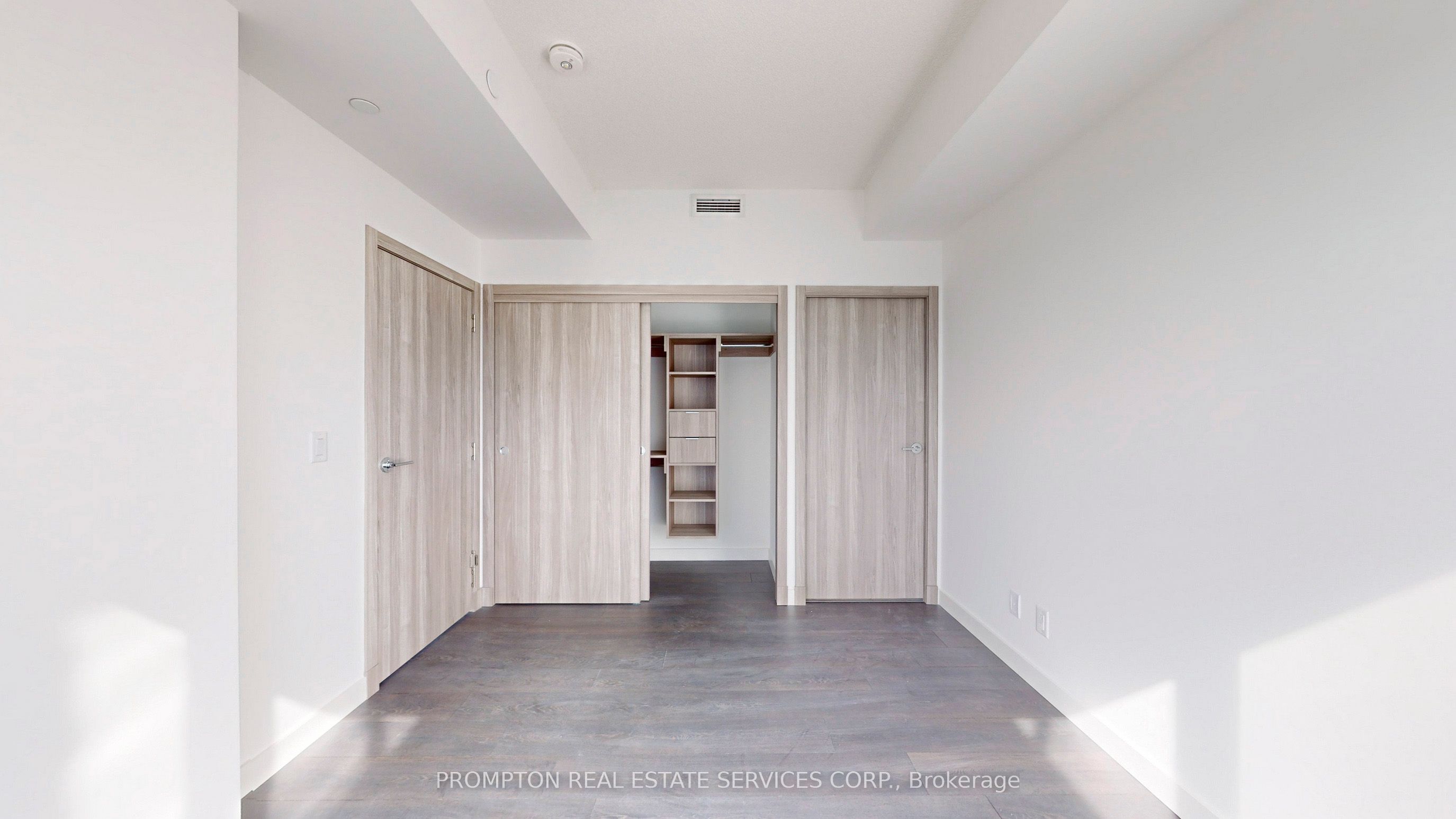 #2102 - 27 Mcmahon Drive Property Photo 15