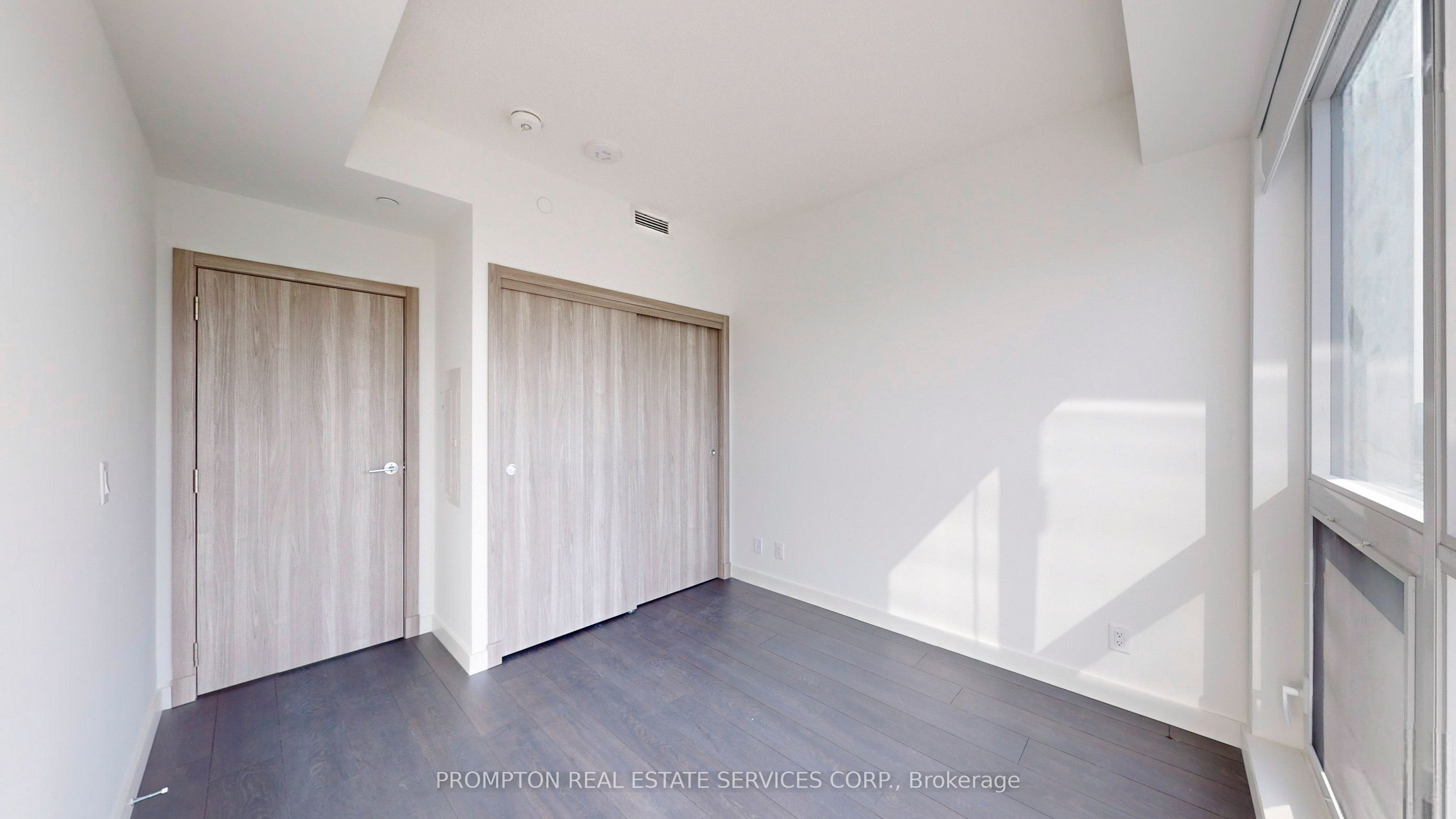 #2102 - 27 Mcmahon Drive Property Photo 20