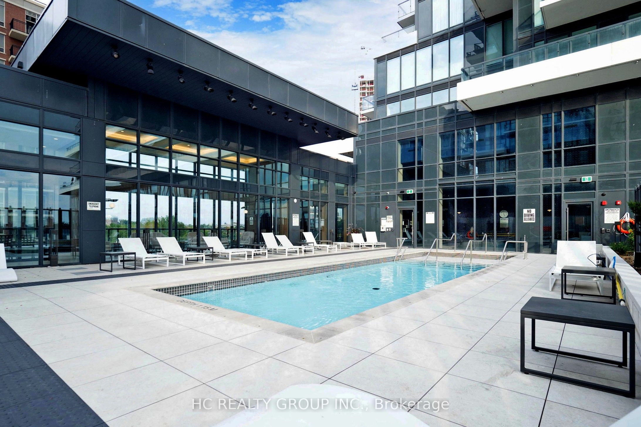 30 Inn On The Park Drive 215 Property Photo 18