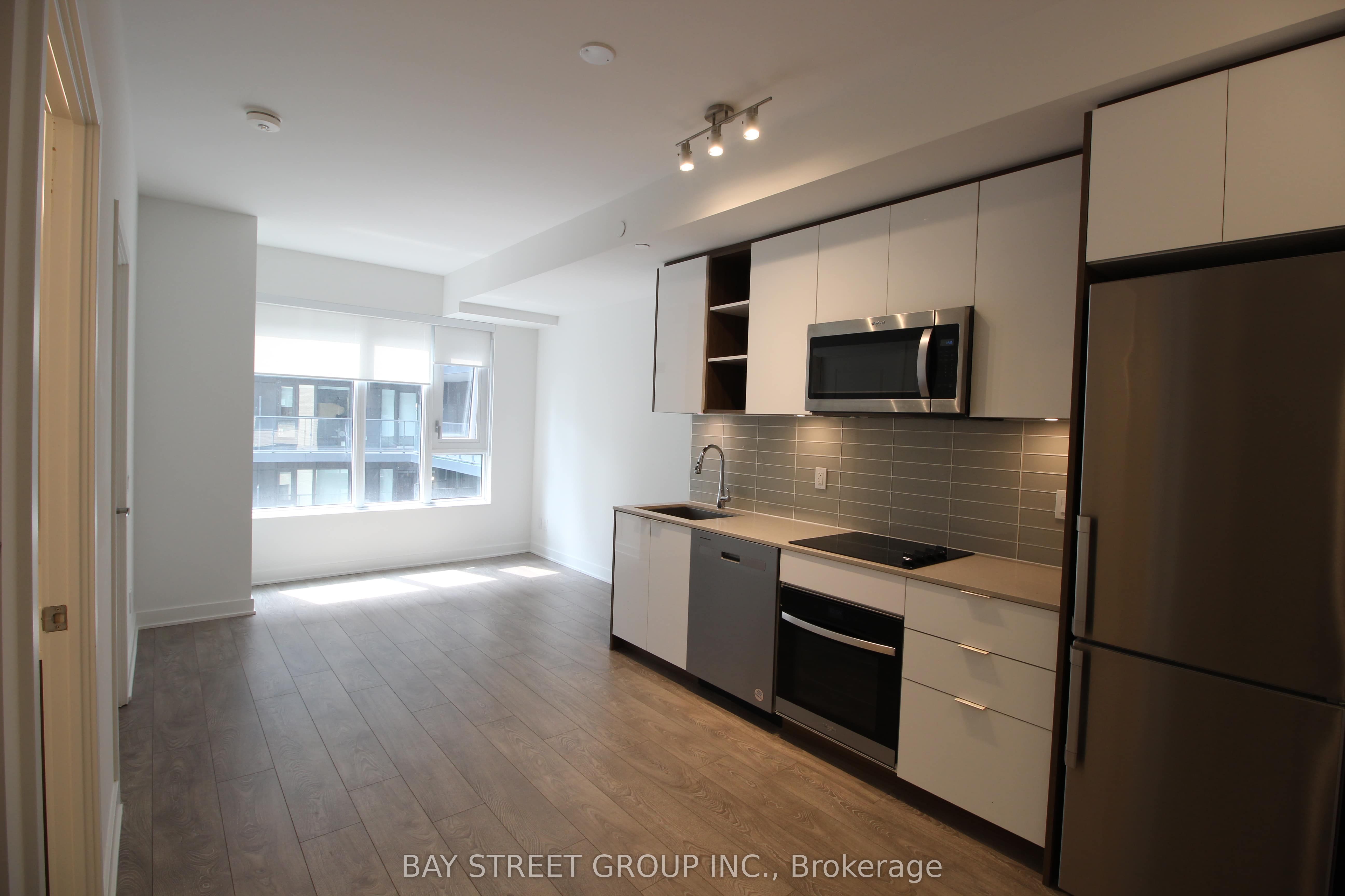 #814 - 543 Richmond Street Property Photo 3