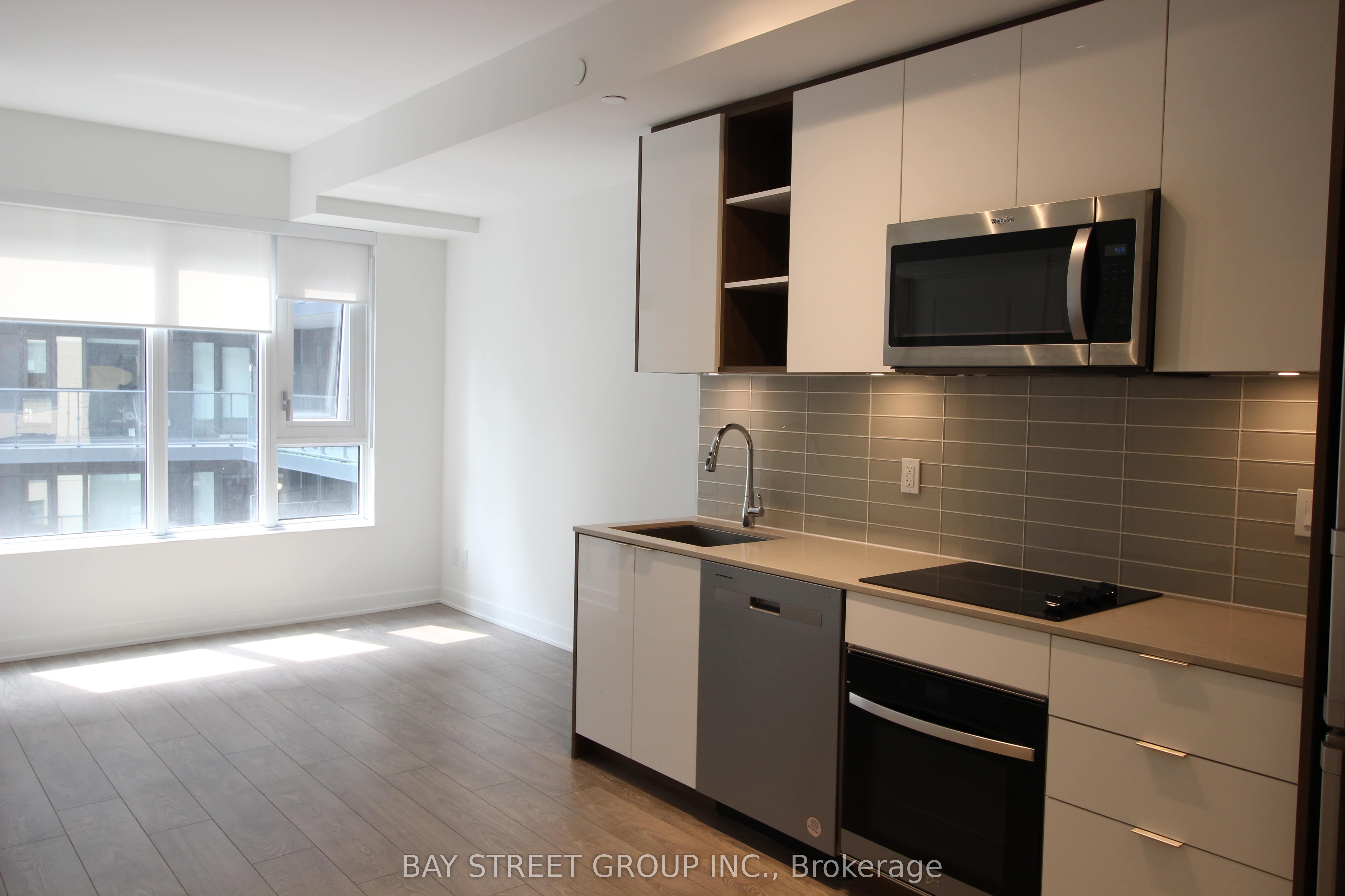 #814 - 543 Richmond Street Property Photo 4